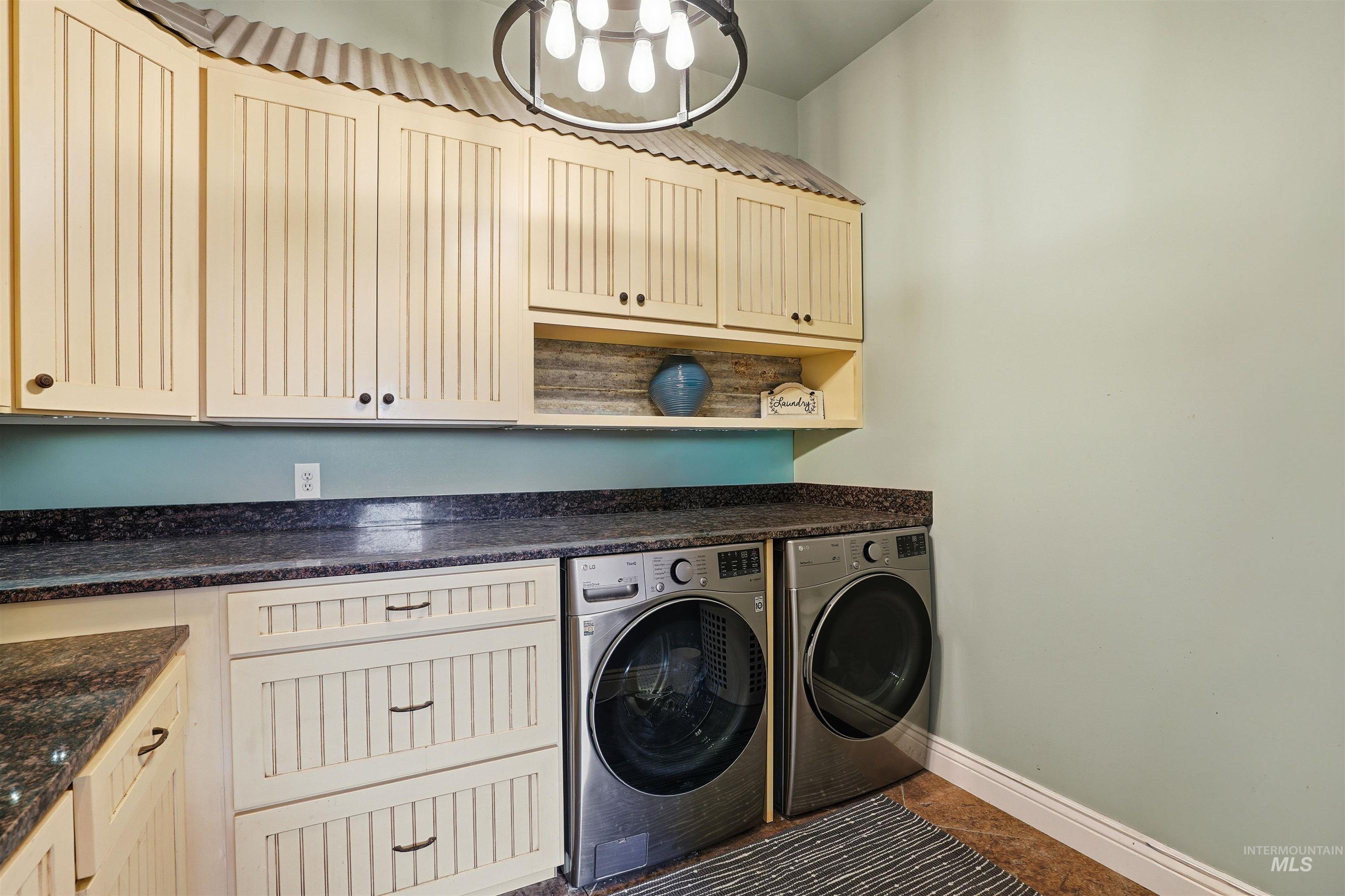 978 S 1200 E, Eden, Idaho 83325-5041, 5 Bedrooms, 3 Bathrooms, Residential For Sale, Price $1,200,000,MLS 98973496