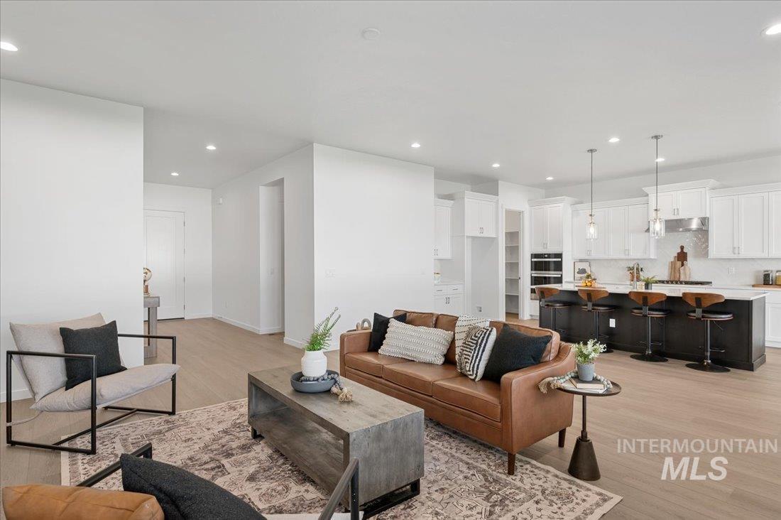 1400 N Leatherwood Ave, Star, Idaho 83669, 4 Bedrooms, 3 Bathrooms, Residential For Sale, Price $659,000,MLS 98973500