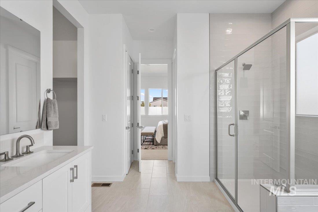 1400 N Leatherwood Ave, Star, Idaho 83669, 4 Bedrooms, 3 Bathrooms, Residential For Sale, Price $659,000,MLS 98973500