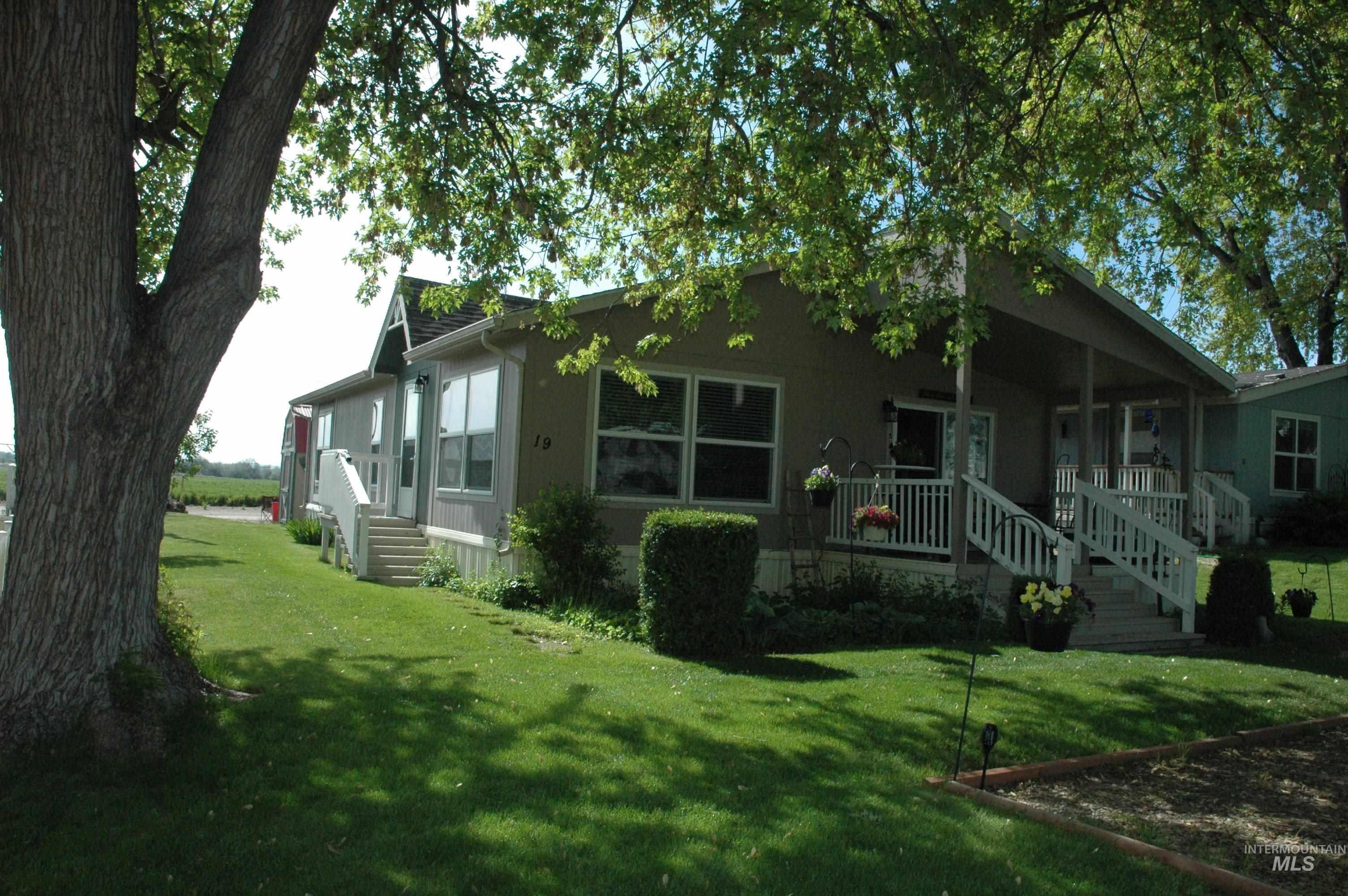 4030 River Resort Dr, Homedale, Idaho 83628, 3 Bedrooms, 2 Bathrooms, Residential For Sale, Price $155,000, 98973501