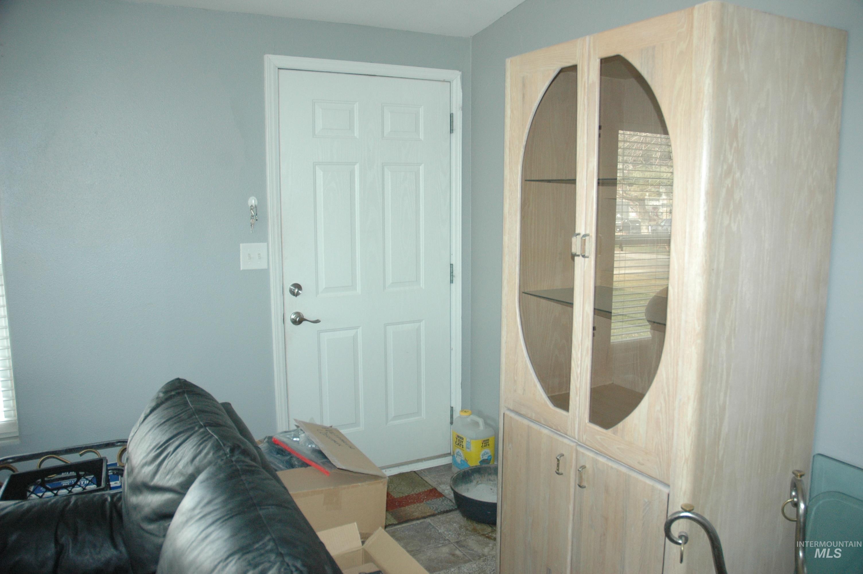 4030 River Resort Dr, Homedale, Idaho 83628, 3 Bedrooms, 2 Bathrooms, Residential For Sale, Price $160,000,MLS 98973501