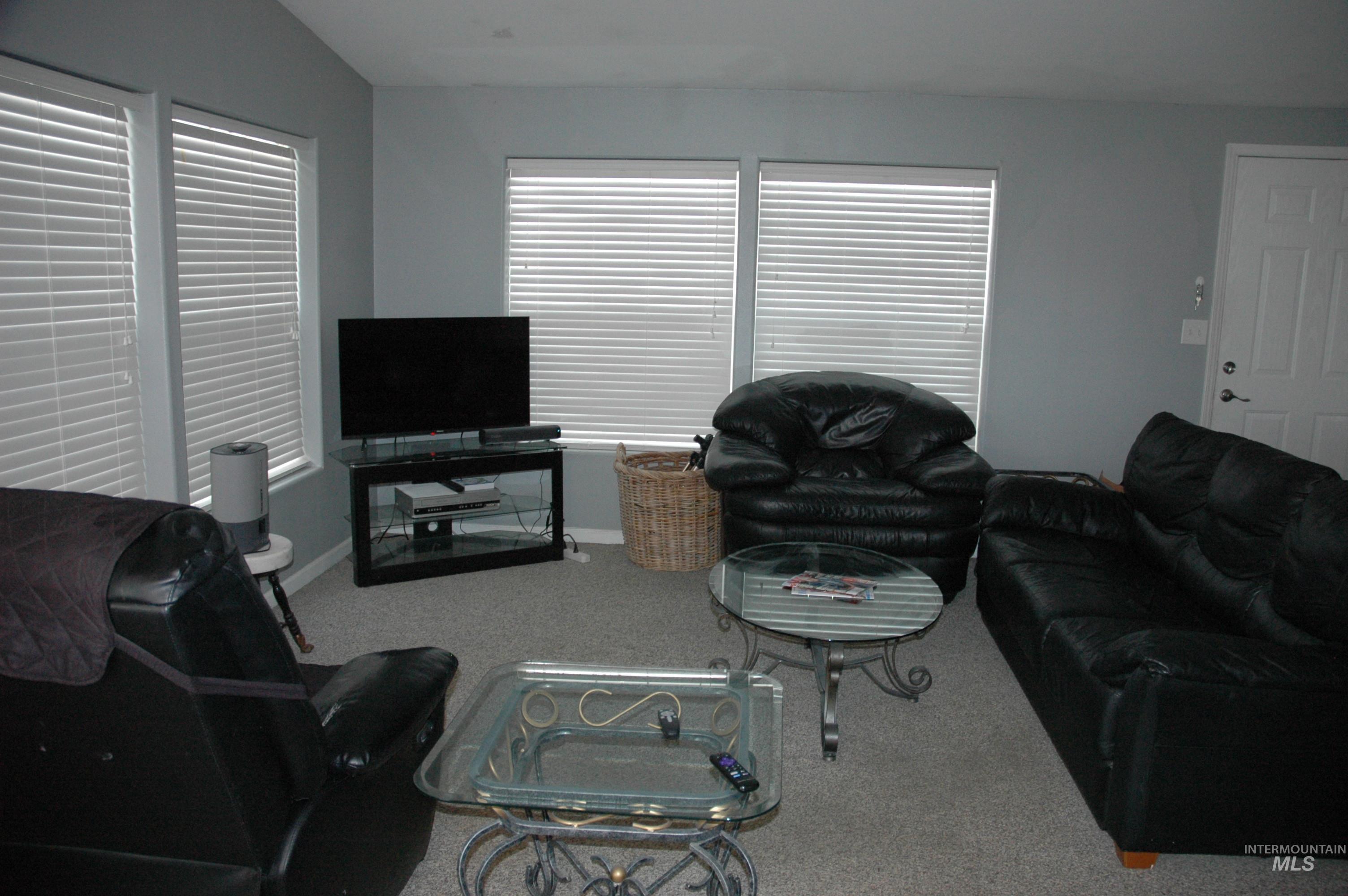 4030 River Resort Dr, Homedale, Idaho 83628, 3 Bedrooms, 2 Bathrooms, Residential For Sale, Price $160,000,MLS 98973501