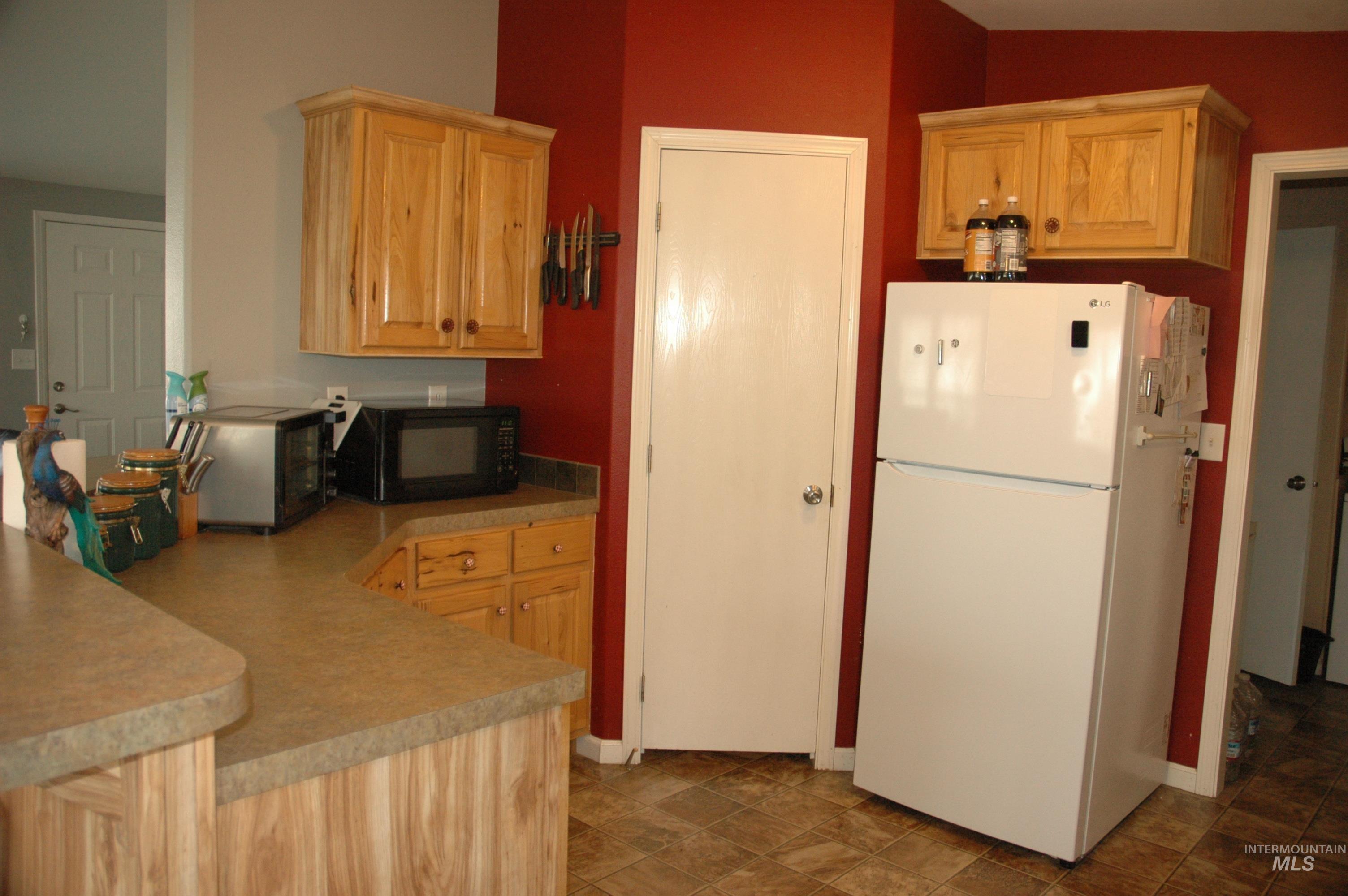 4030 River Resort Dr, Homedale, Idaho 83628, 3 Bedrooms, 2 Bathrooms, Residential For Sale, Price $155,000, 98973501