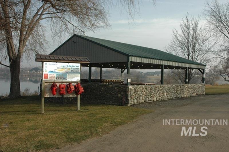 4030 River Resort Dr, Homedale, Idaho 83628, 3 Bedrooms, 2 Bathrooms, Residential For Sale, Price $160,000,MLS 98973501