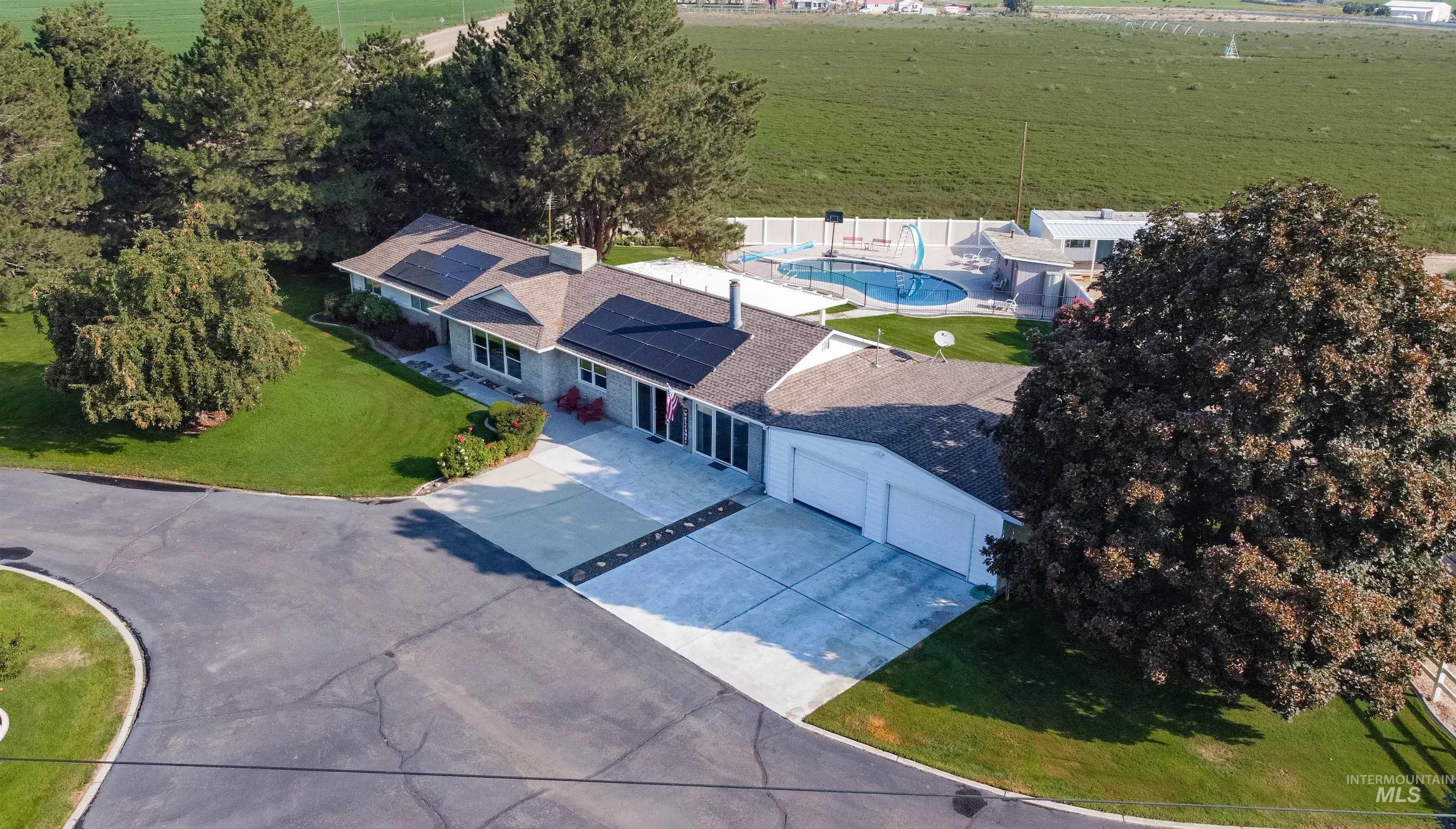 21474 Ustick, Caldwell, Idaho 83607, 5 Bedrooms, 3 Bathrooms, Residential For Sale, Price $889,000,MLS 98973503