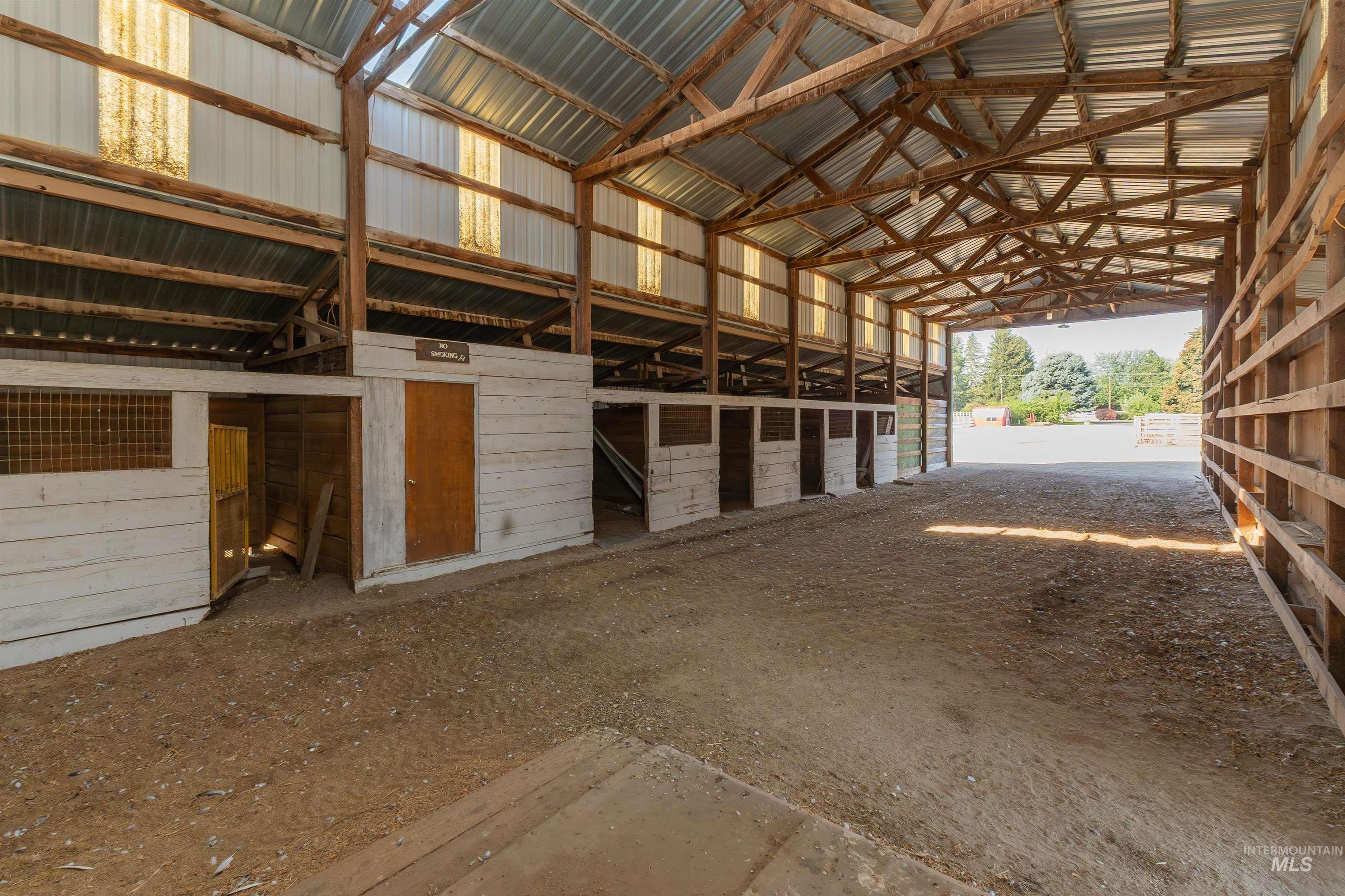 21474 Ustick, Caldwell, Idaho 83607, 5 Bedrooms, 3 Bathrooms, Residential For Sale, Price $889,000,MLS 98973503