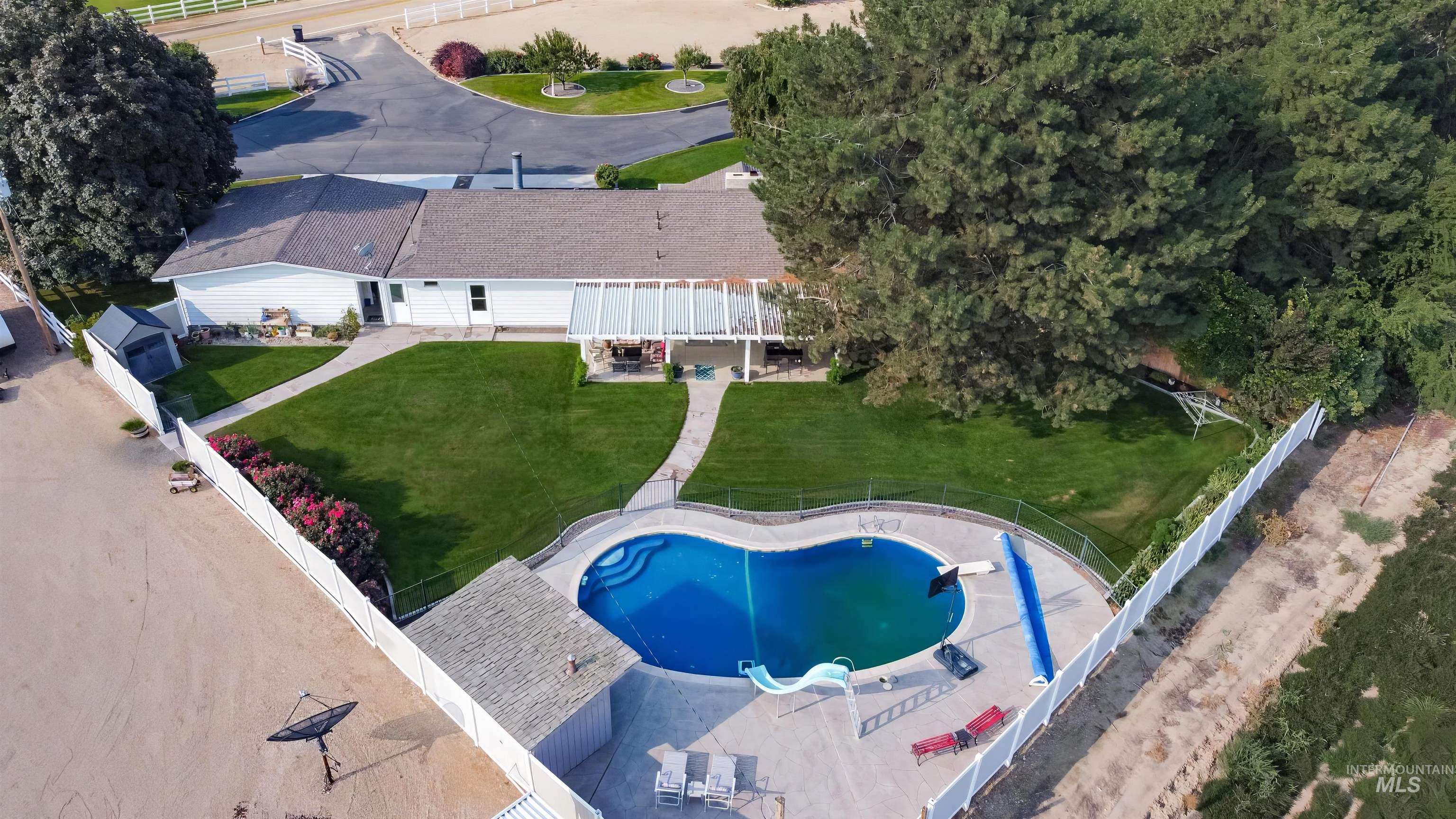 21474 Ustick, Caldwell, Idaho 83607, 5 Bedrooms, 3 Bathrooms, Residential For Sale, Price $889,000,MLS 98973503