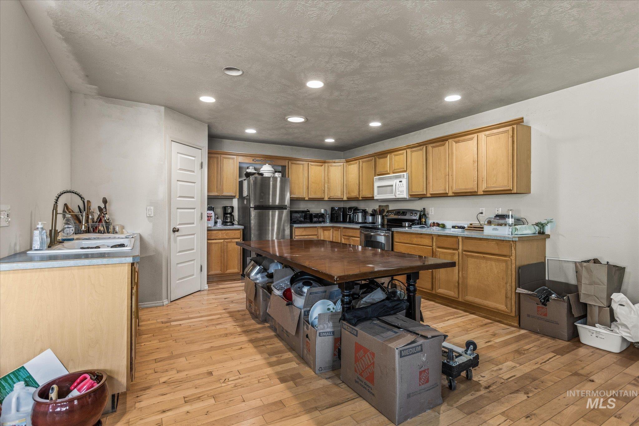 1331 John Day Hwy, Vale, Oregon 97918, 3 Bedrooms, 2 Bathrooms, Residential For Sale, Price $549,900,MLS 98973505