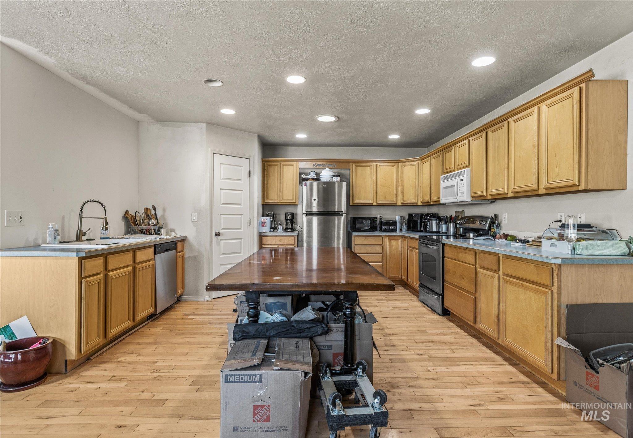 1331 John Day Hwy, Vale, Oregon 97918, 3 Bedrooms, 2 Bathrooms, Residential For Sale, Price $549,900,MLS 98973505