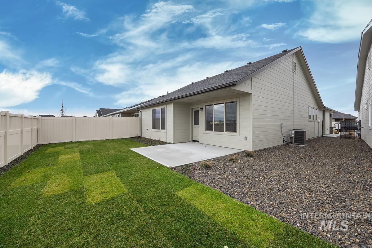 4321 S Zocalo Way, Meridian, Idaho 83642, 3 Bedrooms, 2 Bathrooms, Residential For Sale, Price $429,900, 98973507