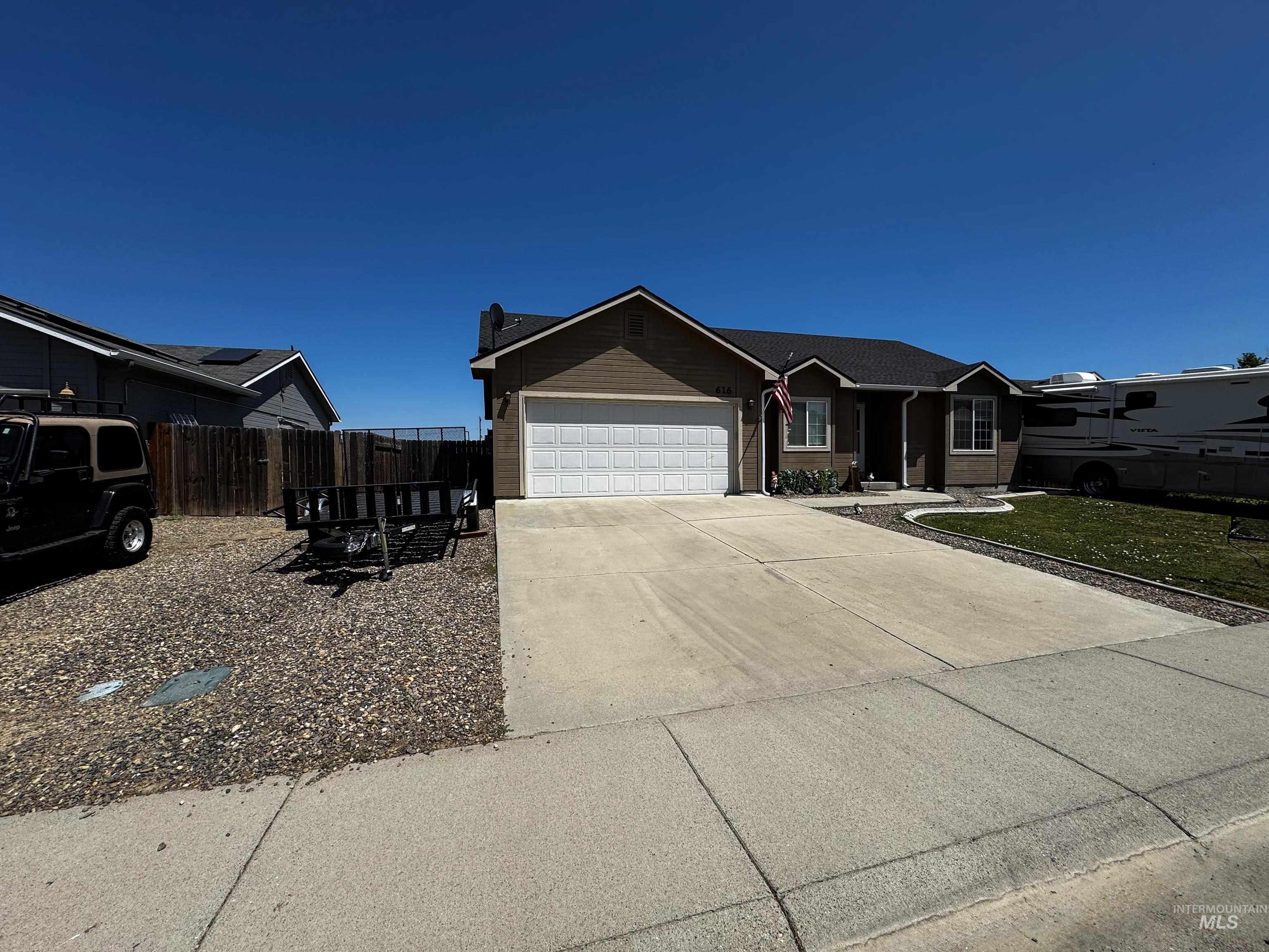616 Colton ST, New Plymouth, Idaho 83655, 3 Bedrooms, 2 Bathrooms, Residential For Sale, Price $370,000,MLS 98973510
