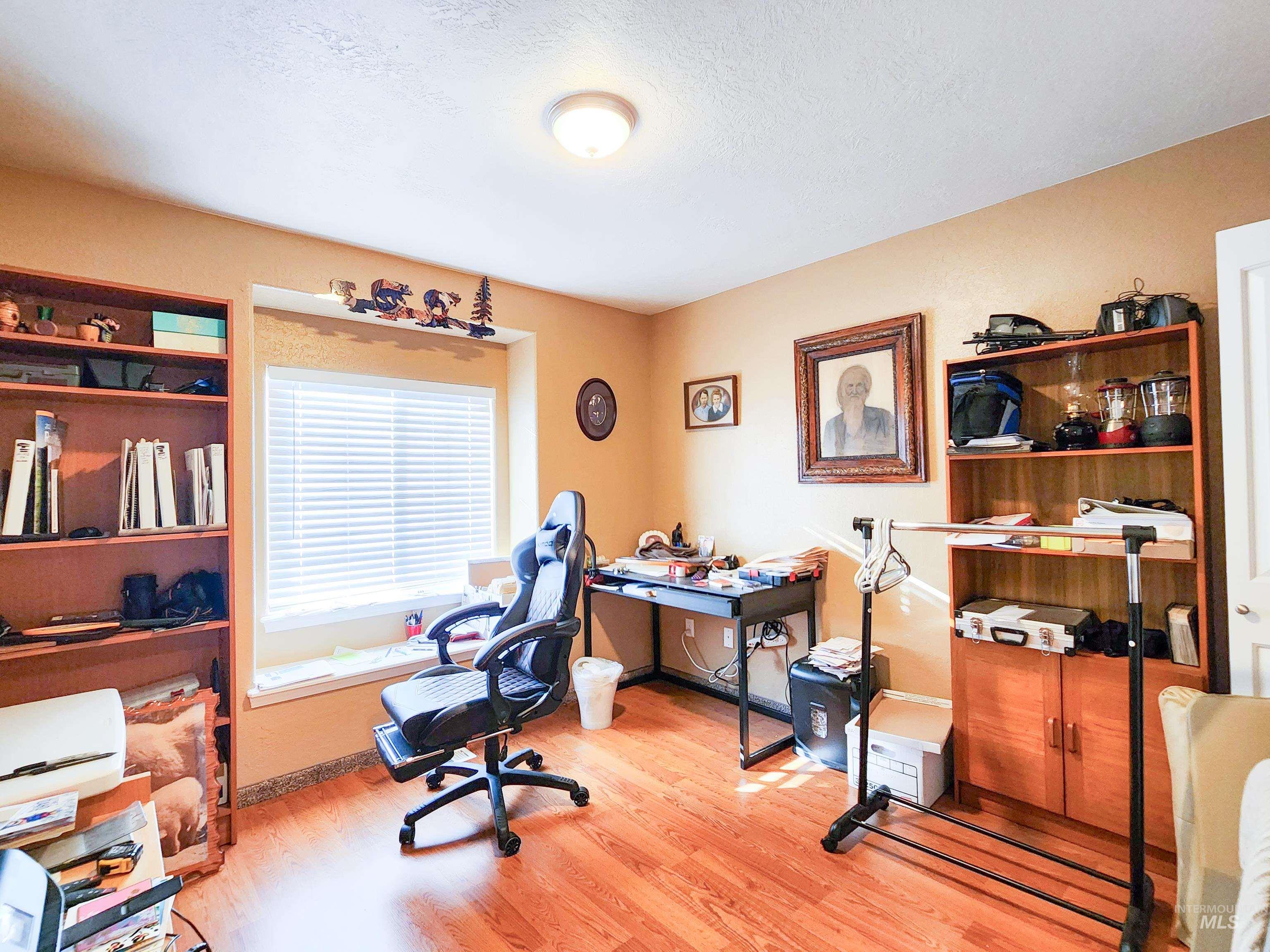 616 Colton ST, New Plymouth, Idaho 83655, 3 Bedrooms, 2 Bathrooms, Residential For Sale, Price $370,000,MLS 98973510