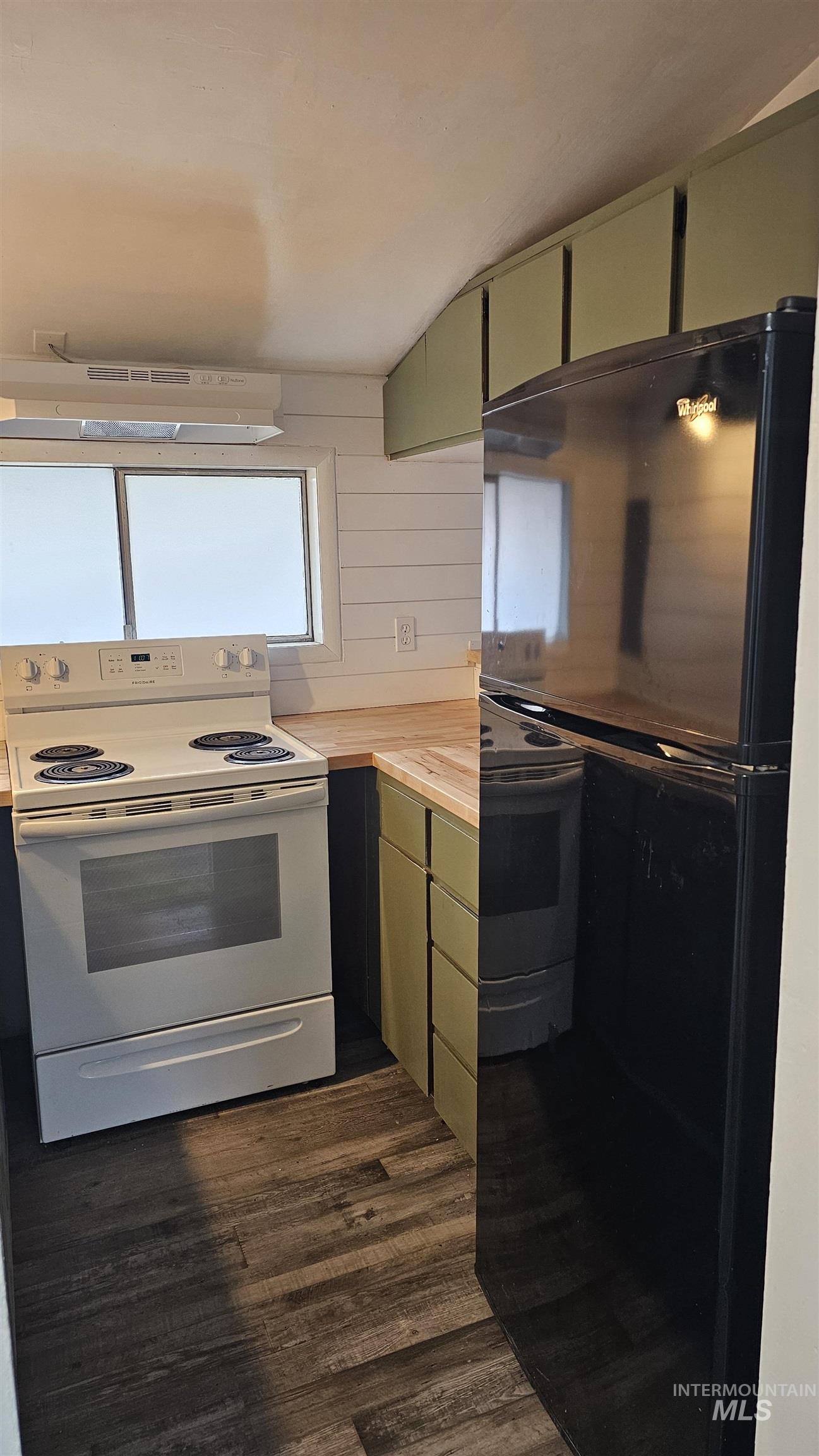 1600 Highway 6, Potlatch, Idaho 83855, 4 Bedrooms, 2 Bathrooms, Residential For Sale, Price $379,000, 98973512