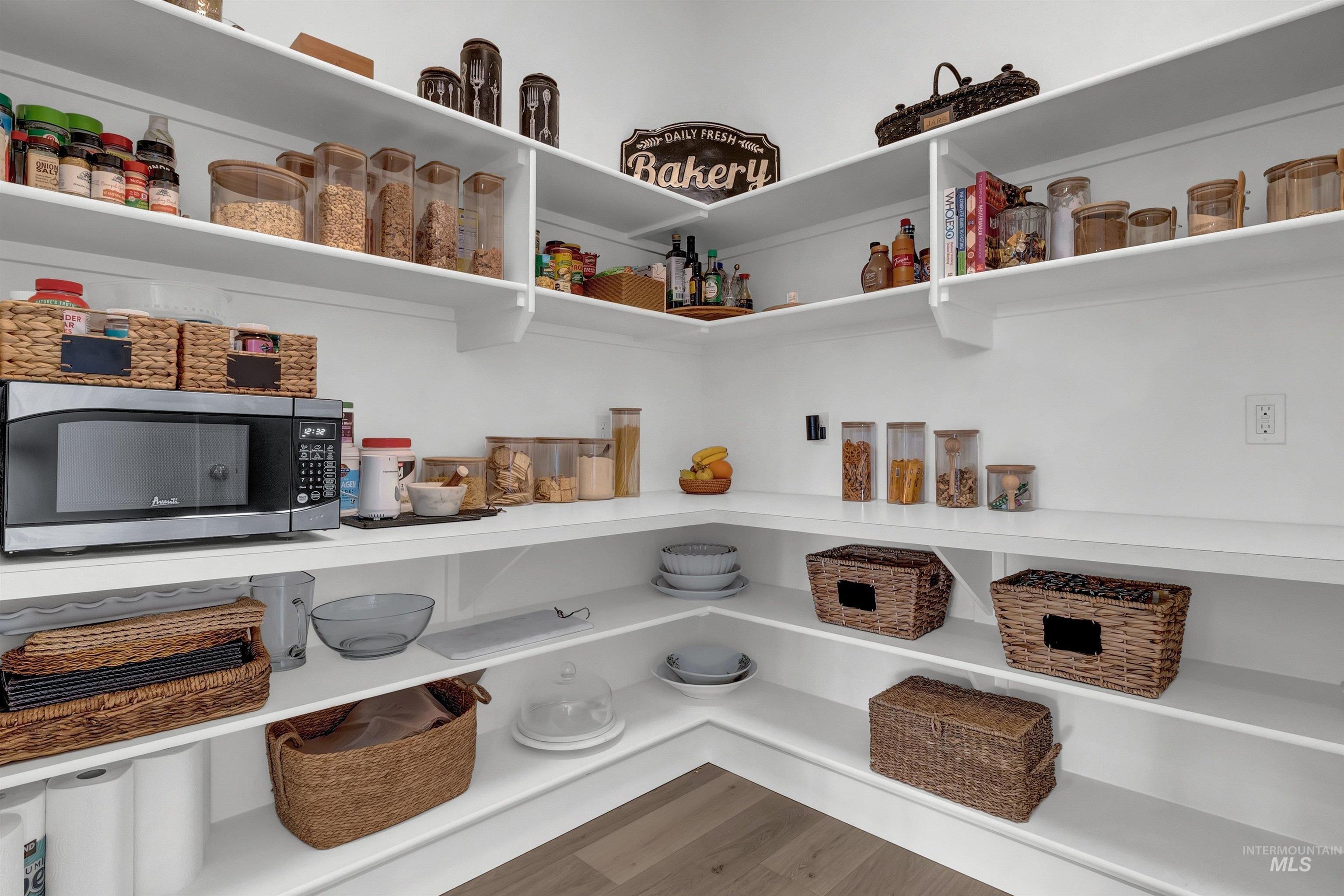 5151 W Canaston Street, Meridian, Idaho 83646, 3 Bedrooms, 2.5 Bathrooms, Residential For Sale, Price $699,000,MLS 98973514