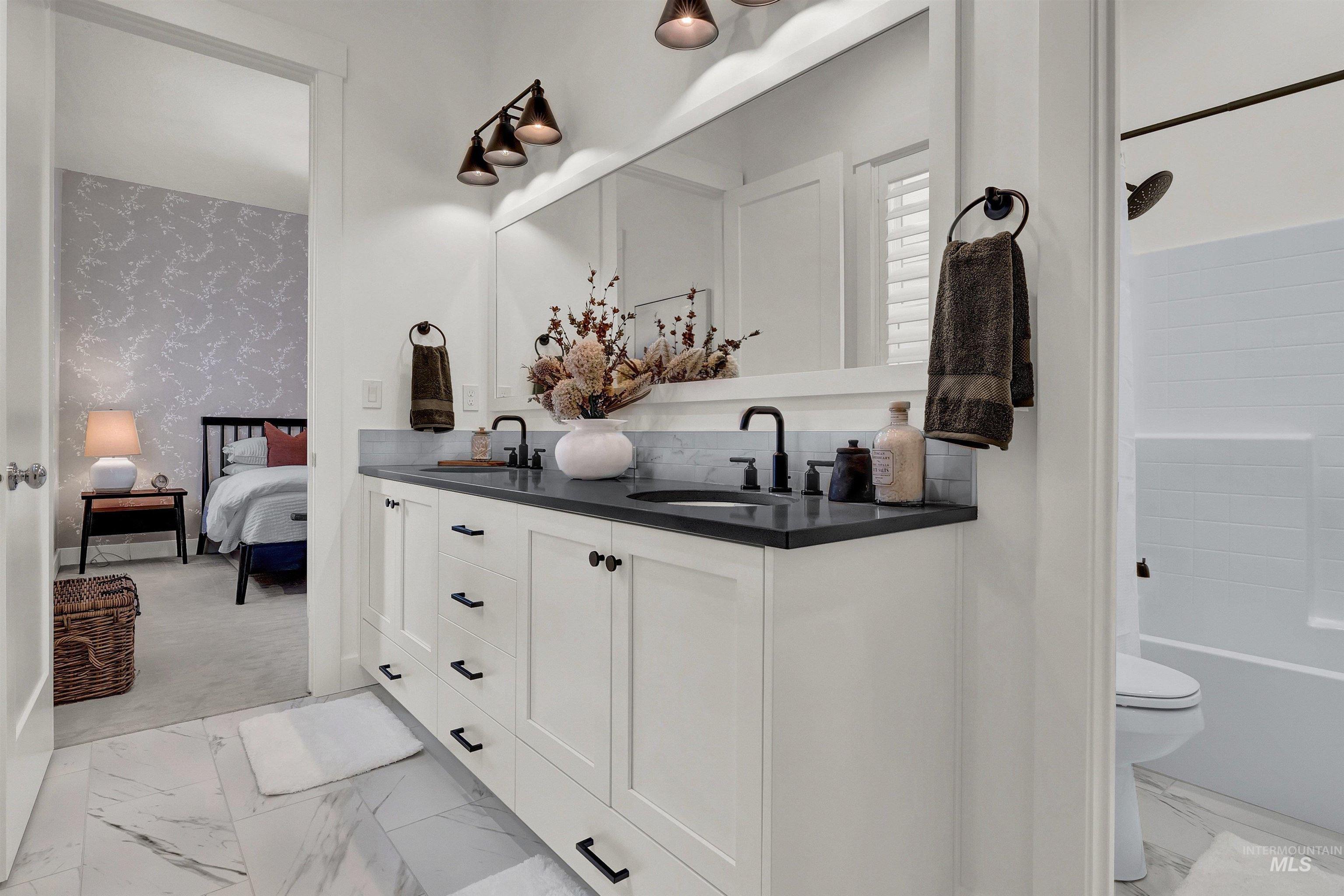 5151 W Canaston Street, Meridian, Idaho 83646, 3 Bedrooms, 2.5 Bathrooms, Residential For Sale, Price $699,000,MLS 98973514