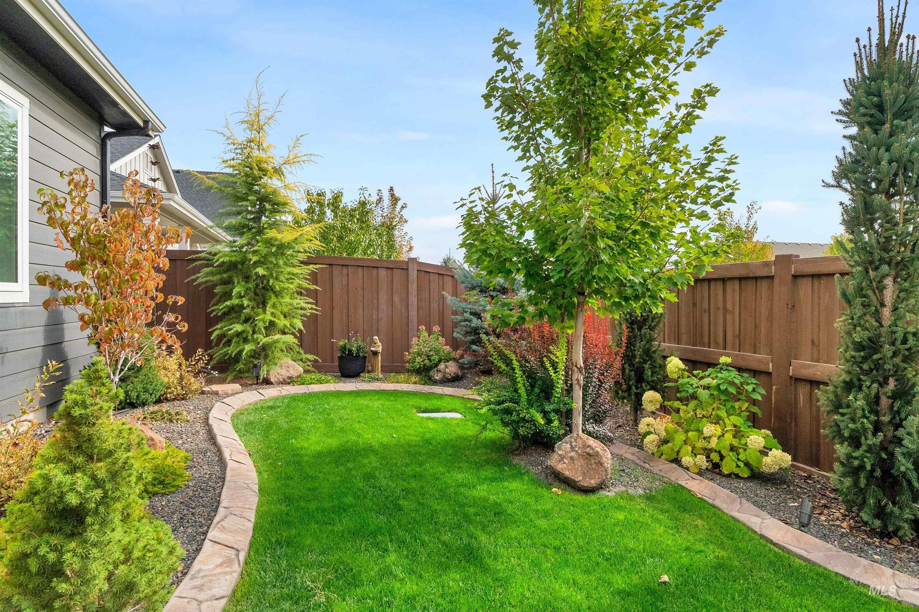 5151 W Canaston Street, Meridian, Idaho 83646, 3 Bedrooms, 2.5 Bathrooms, Residential For Sale, Price $699,000,MLS 98973514