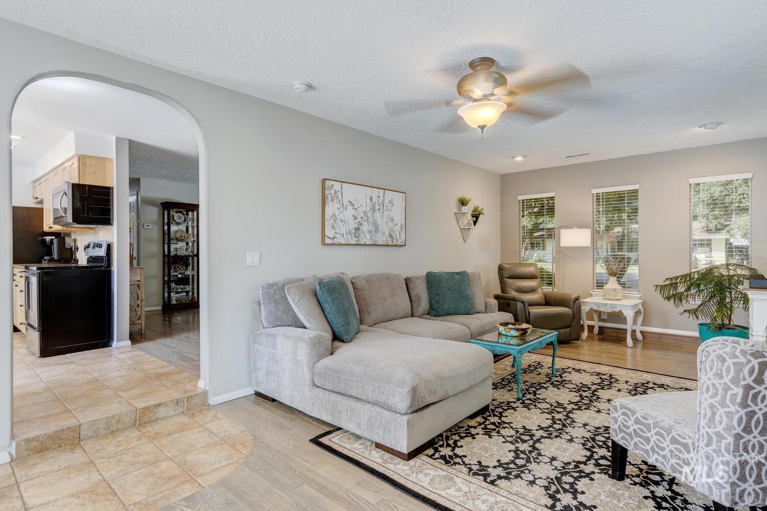 13078 S Cholla Drive, Kuna, Idaho 83634, 3 Bedrooms, 2 Bathrooms, Residential For Sale, Price $659,900,MLS 98973516