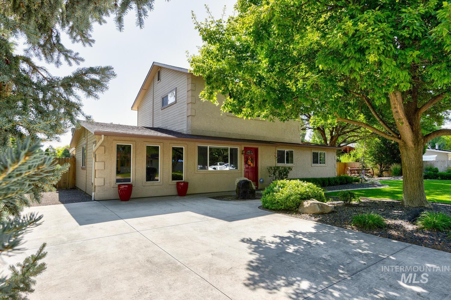 13078 S Cholla Drive, Kuna, Idaho 83634, 3 Bedrooms, 2 Bathrooms, Residential For Sale, Price $659,900,MLS 98973516