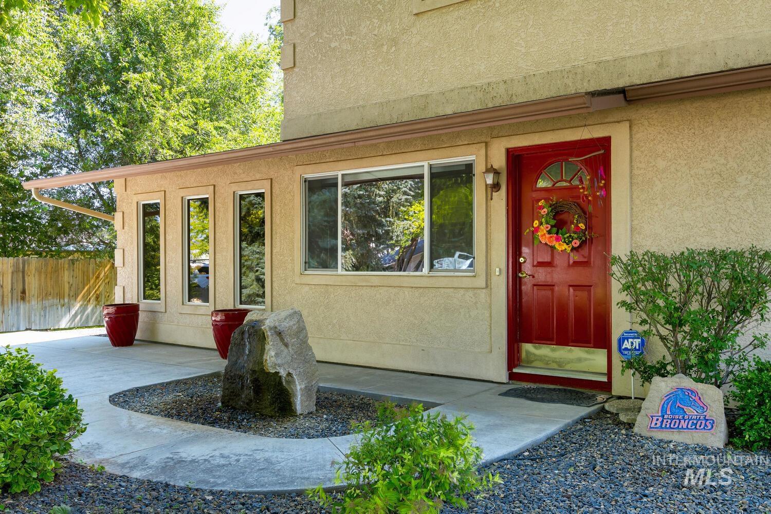 13078 S Cholla Drive, Kuna, Idaho 83634, 3 Bedrooms, 2 Bathrooms, Residential For Sale, Price $659,900,MLS 98973516