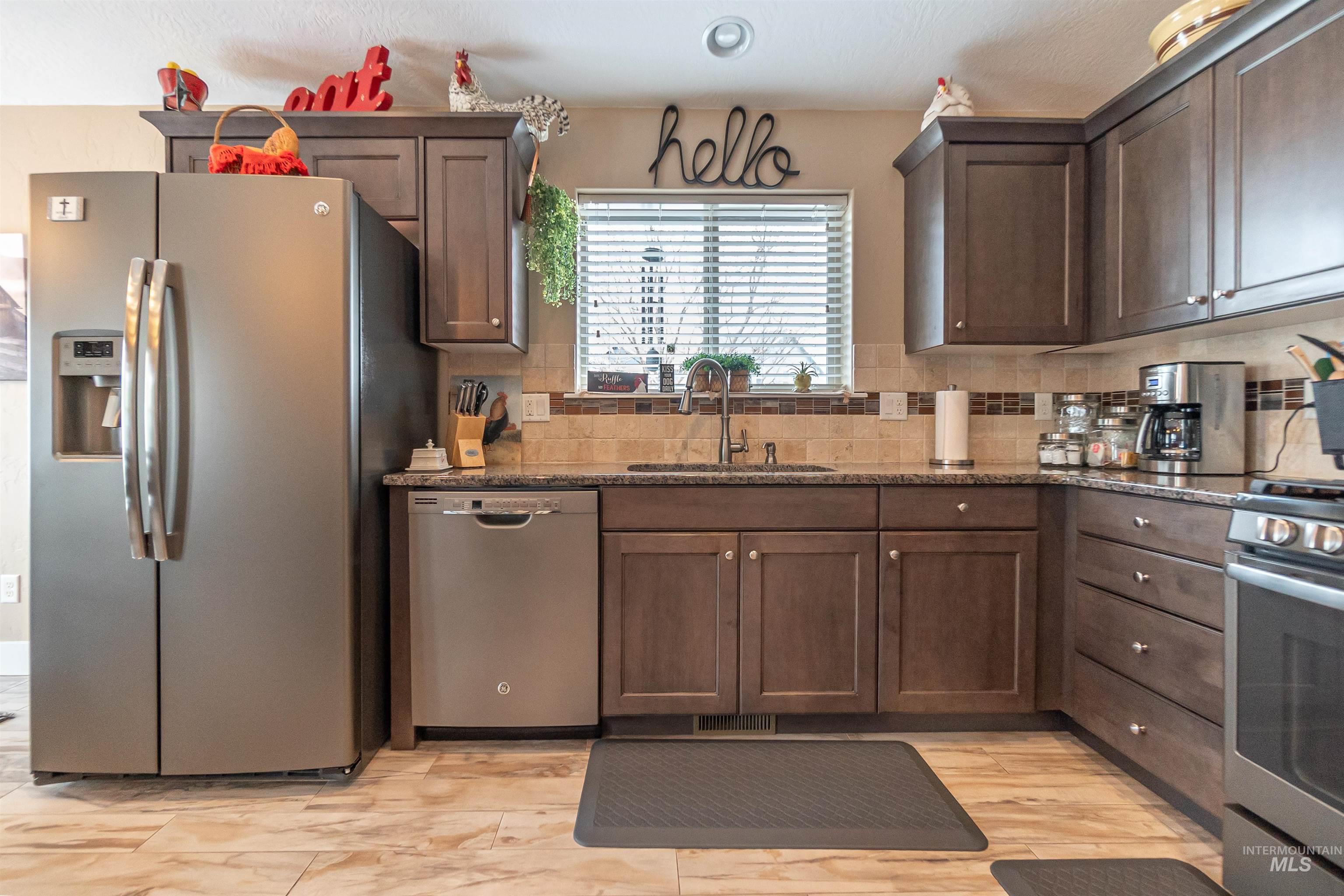 19103 Harley Way, Caldwell, Idaho 83605, 3 Bedrooms, 2 Bathrooms, Residential For Sale, Price $419,900,MLS 98973518