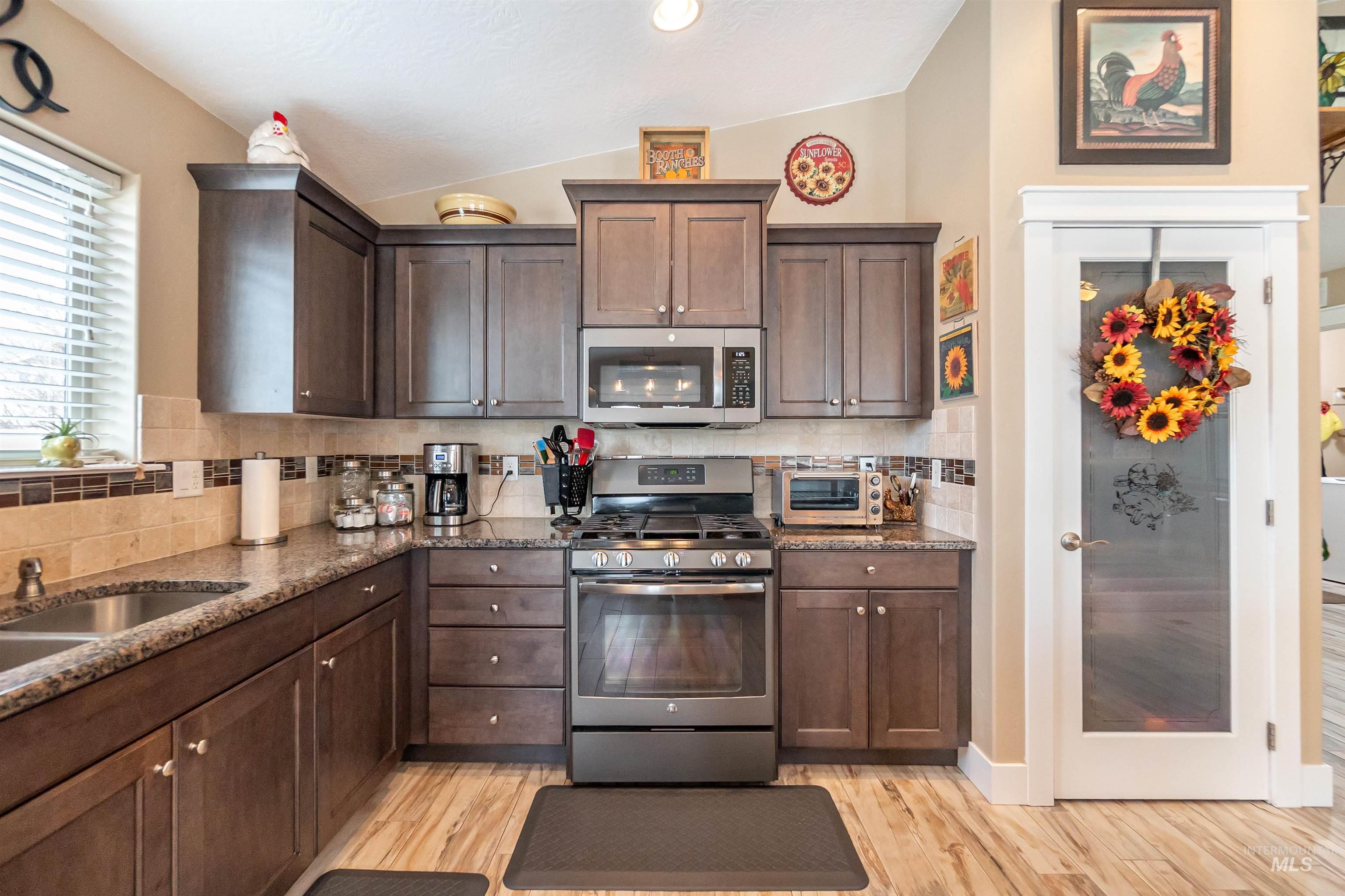 19103 Harley Way, Caldwell, Idaho 83605, 3 Bedrooms, 2 Bathrooms, Residential For Sale, Price $419,900,MLS 98973518