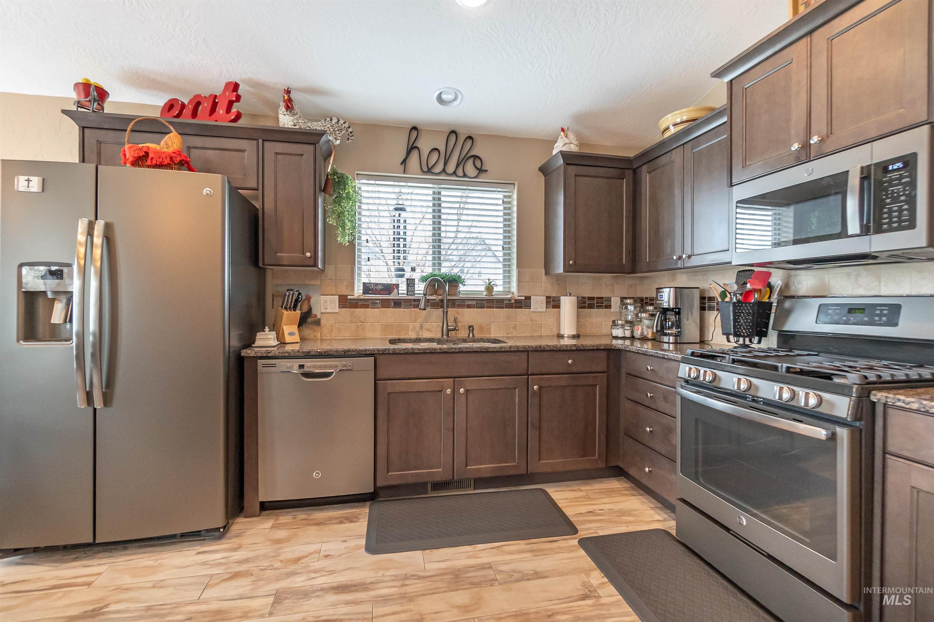 19103 Harley Way, Caldwell, Idaho 83605, 3 Bedrooms, 2 Bathrooms, Residential For Sale, Price $419,900,MLS 98973518