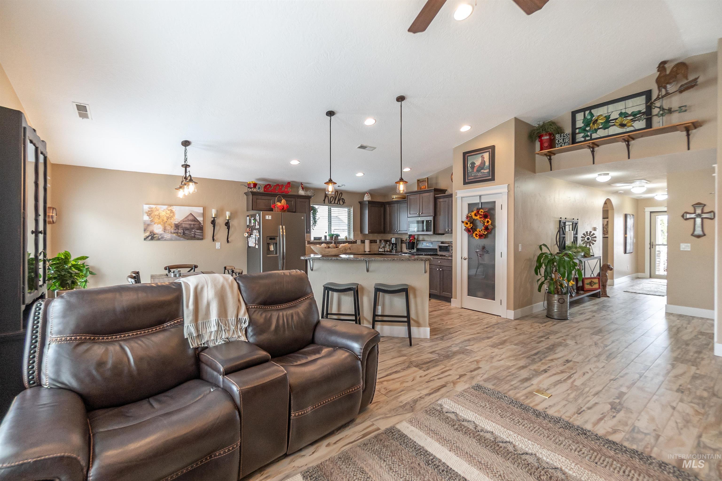 19103 Harley Way, Caldwell, Idaho 83605, 3 Bedrooms, 2 Bathrooms, Residential For Sale, Price $419,900,MLS 98973518