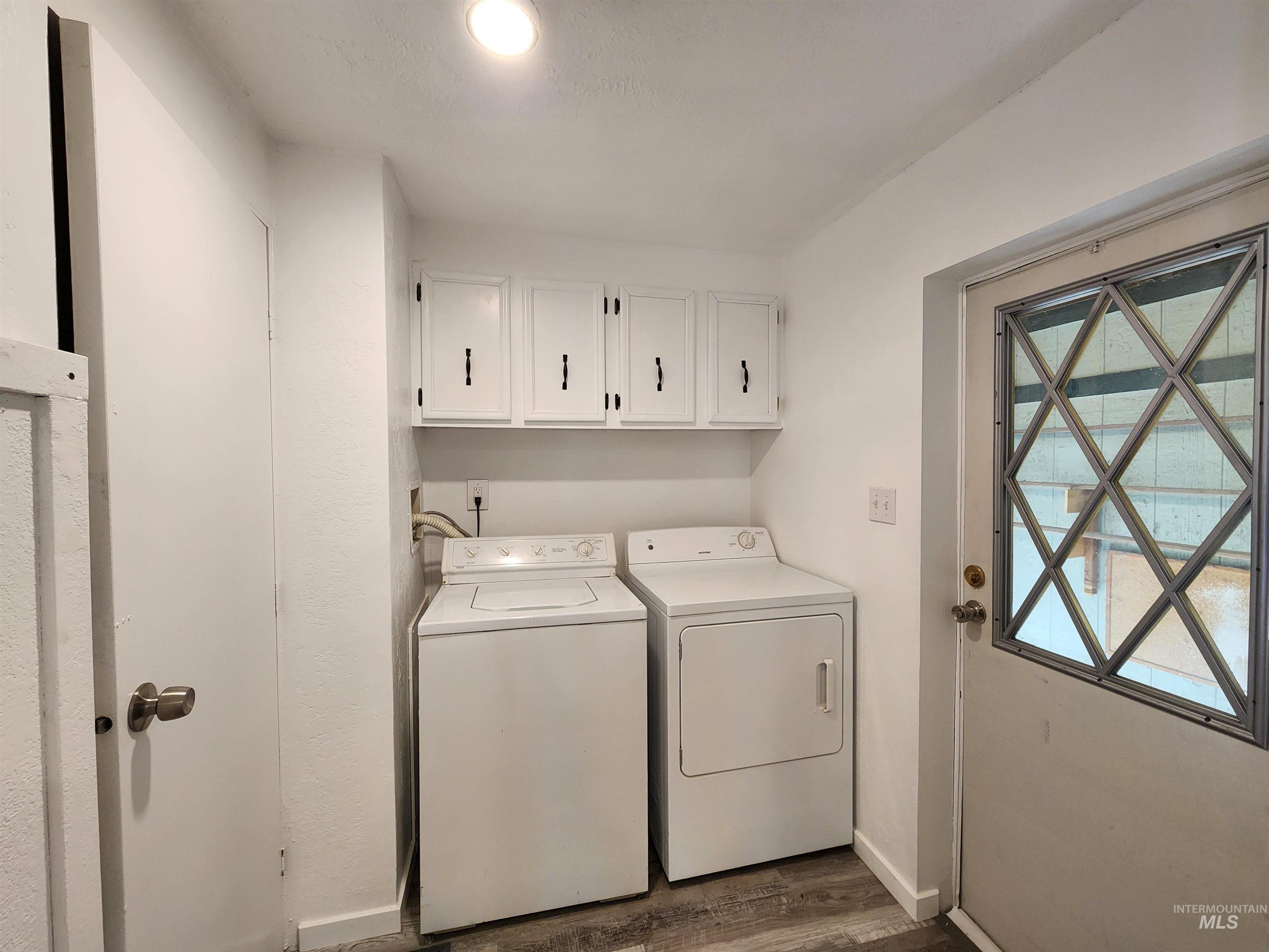 10711 W Glen Ellyn Street, Boise, Idaho 83713, 2 Bedrooms, 2 Bathrooms, Residential For Sale, Price $299,900,MLS 98973519