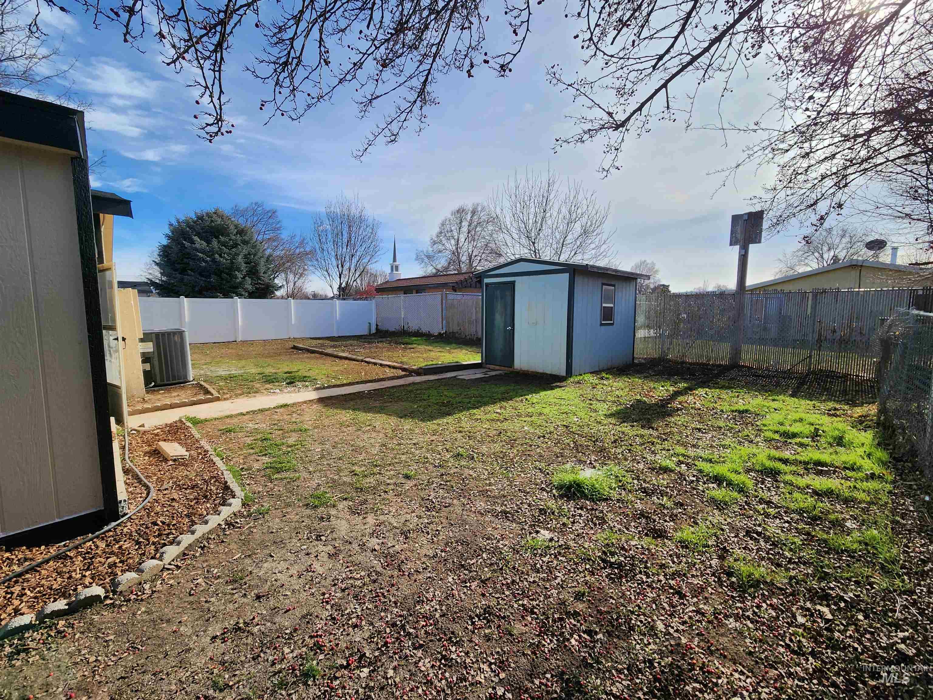 10711 W Glen Ellyn Street, Boise, Idaho 83713, 2 Bedrooms, 2 Bathrooms, Residential For Sale, Price $299,900,MLS 98973519