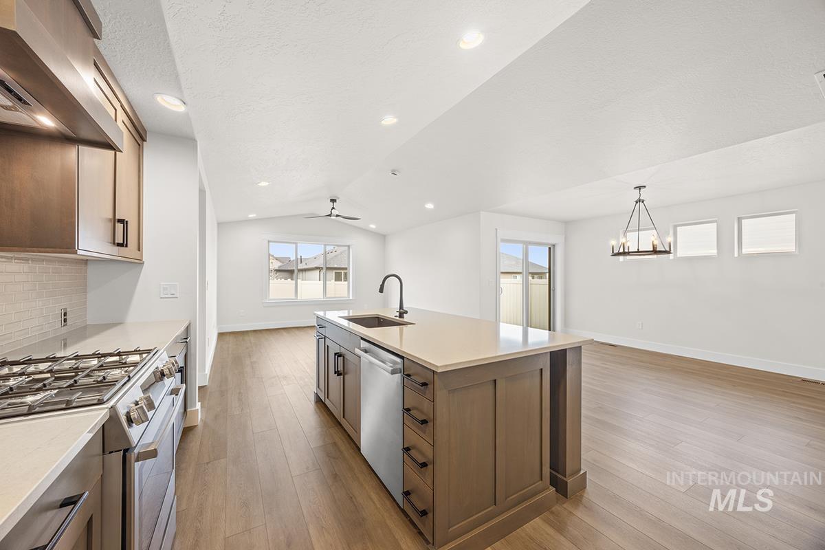 6951 S Skybreak Lane, Meridian, Idaho 83642, 3 Bedrooms, 2 Bathrooms, Residential For Sale, Price $510,800,MLS 98973522