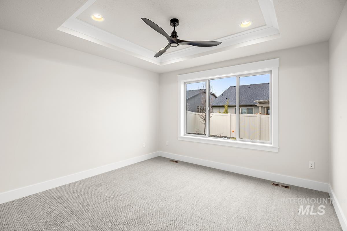 6951 S Skybreak Lane, Meridian, Idaho 83642, 3 Bedrooms, 2 Bathrooms, Residential For Sale, Price $510,800,MLS 98973522