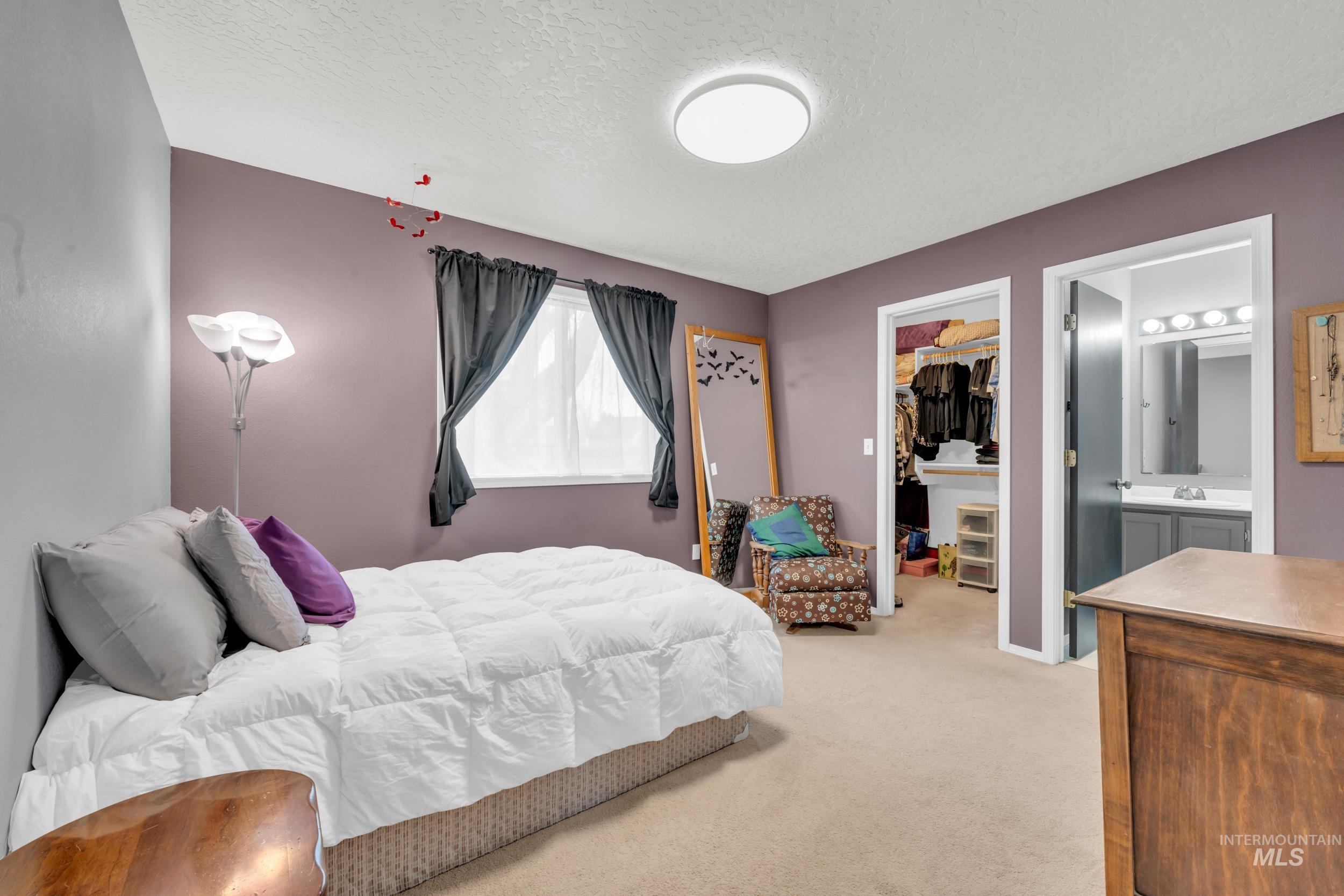 933 N Sluice Way, Kuna, Idaho 83634, 3 Bedrooms, 2 Bathrooms, Residential For Sale, Price $339,900,MLS 98973523