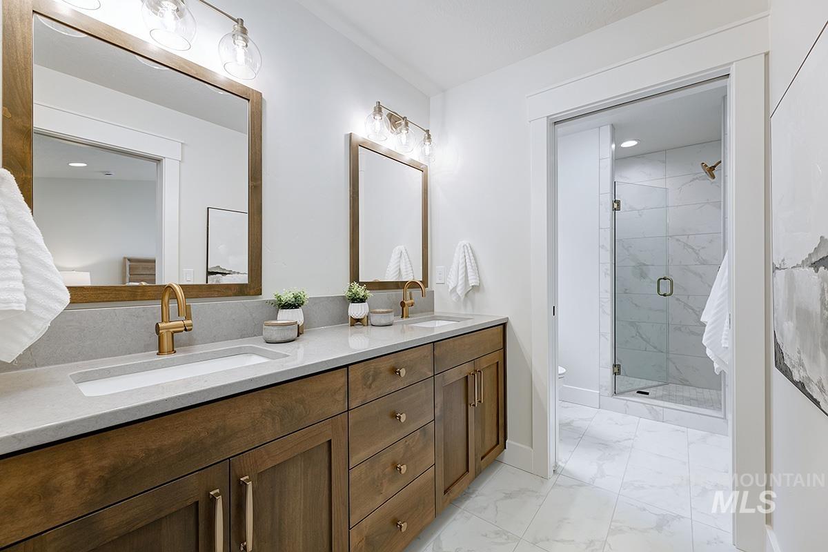 6975 S Skybreak Lane, Meridian, Idaho 83642, 3 Bedrooms, 2 Bathrooms, Residential For Sale, Price $497,800,MLS 98973524