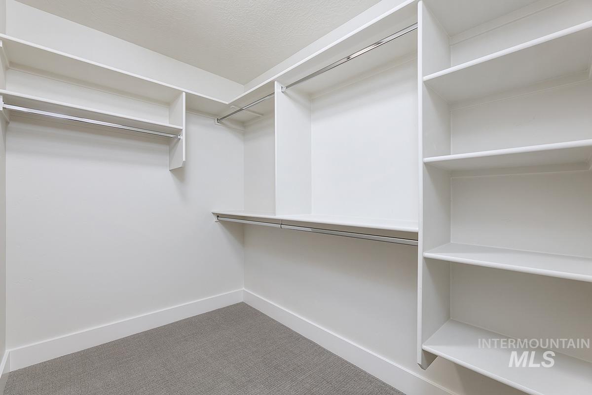 6975 S Skybreak Lane, Meridian, Idaho 83642, 3 Bedrooms, 2 Bathrooms, Residential For Sale, Price $497,800,MLS 98973524