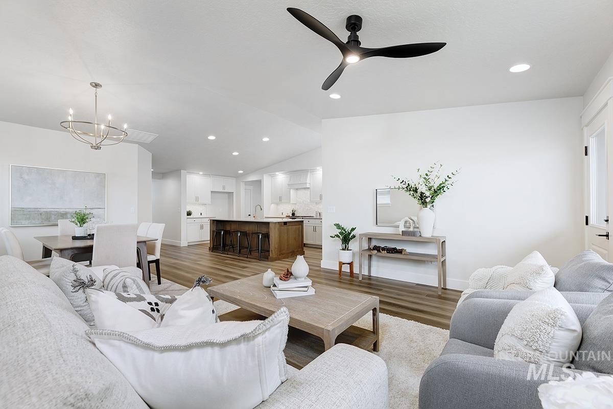 6975 S Skybreak Lane, Meridian, Idaho 83642, 3 Bedrooms, 2 Bathrooms, Residential For Sale, Price $497,800,MLS 98973524