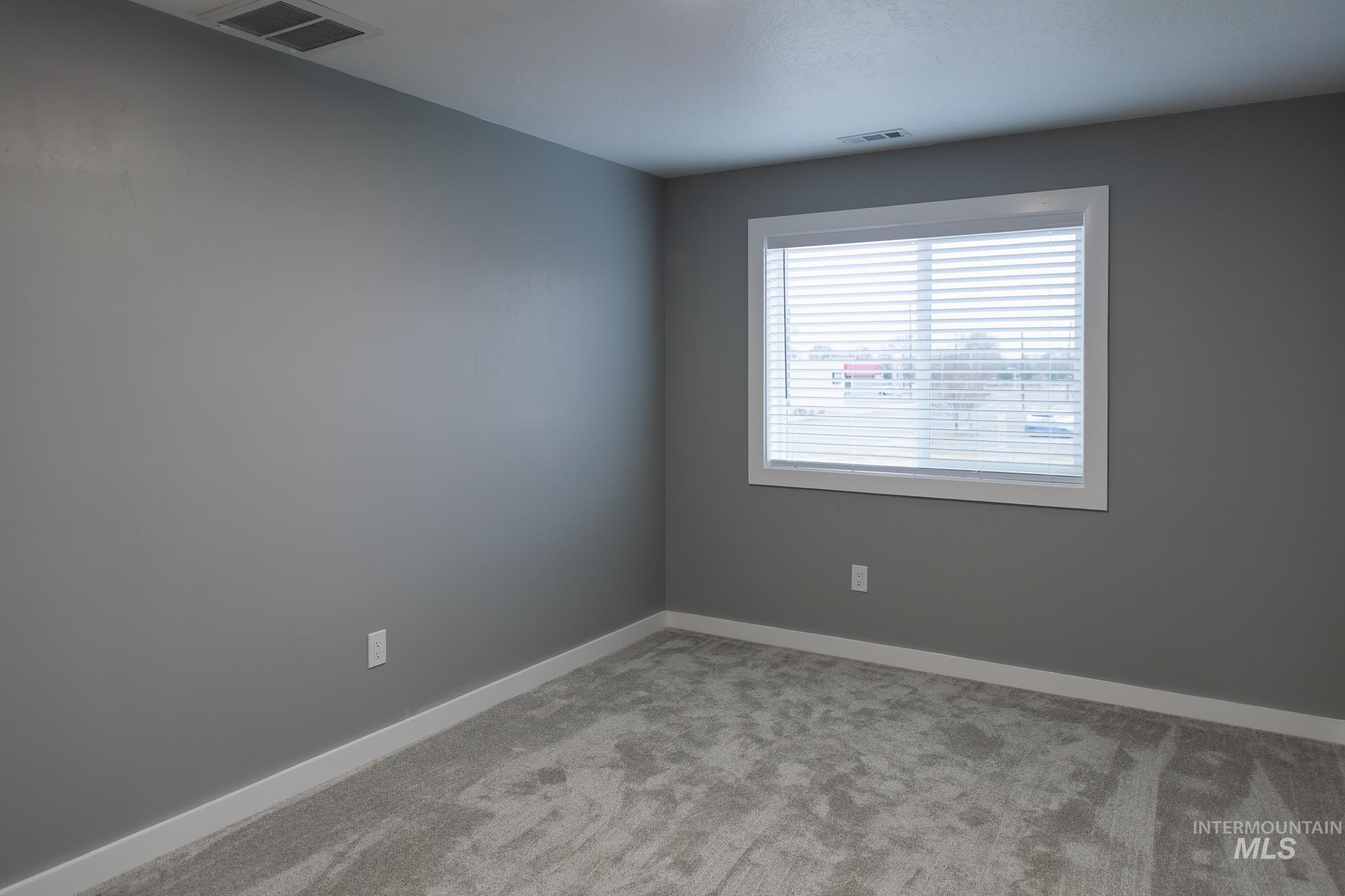 287 SW 6th St #1, Ontario, Oregon 97914, 4 Bedrooms, 2.5 Bathrooms, Rental For Rent, Price $1,995,MLS 98973526