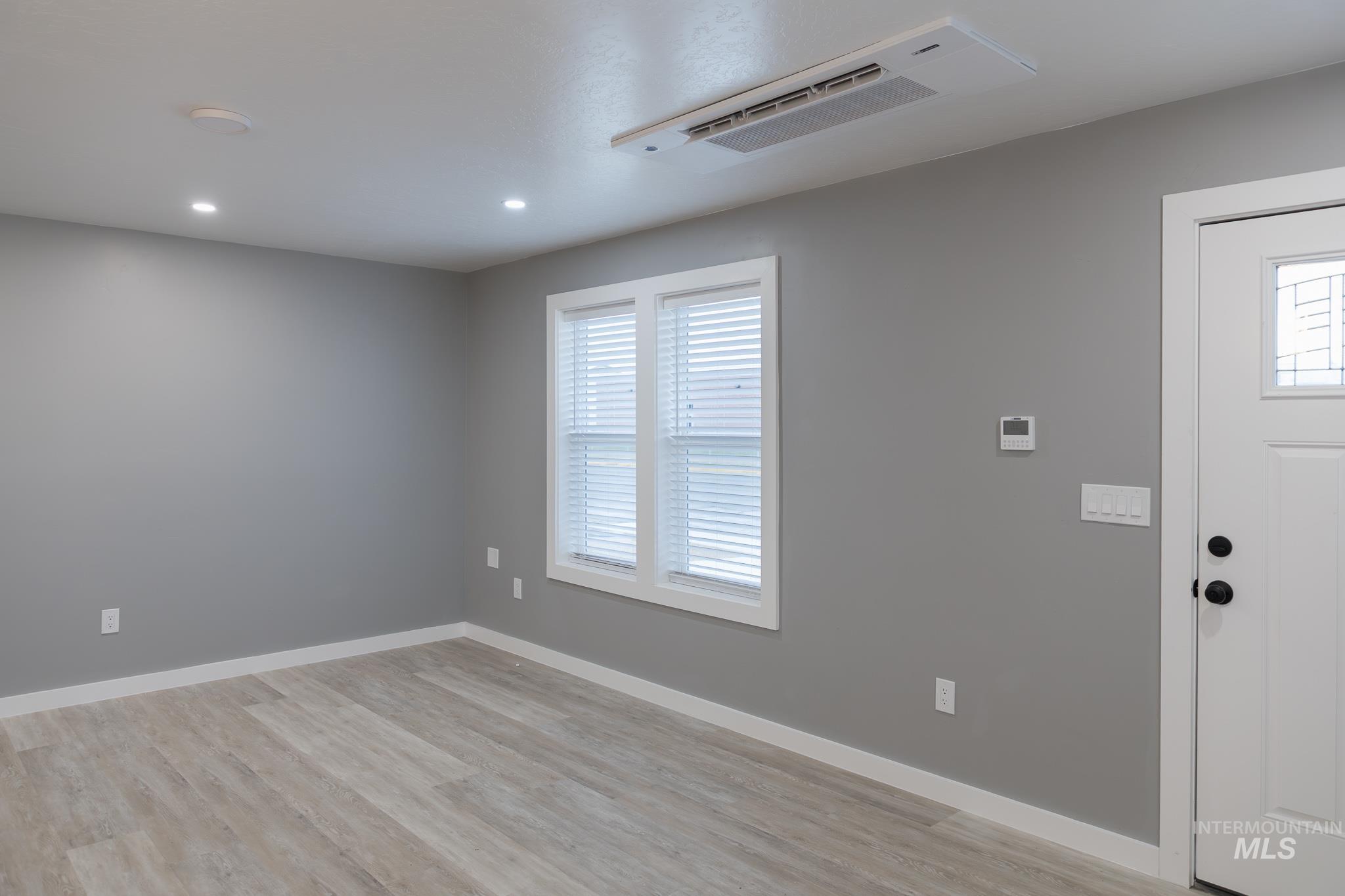 287 SW 6th St #1, Ontario, Oregon 97914, 4 Bedrooms, 2.5 Bathrooms, Rental For Rent, Price $1,995,MLS 98973526