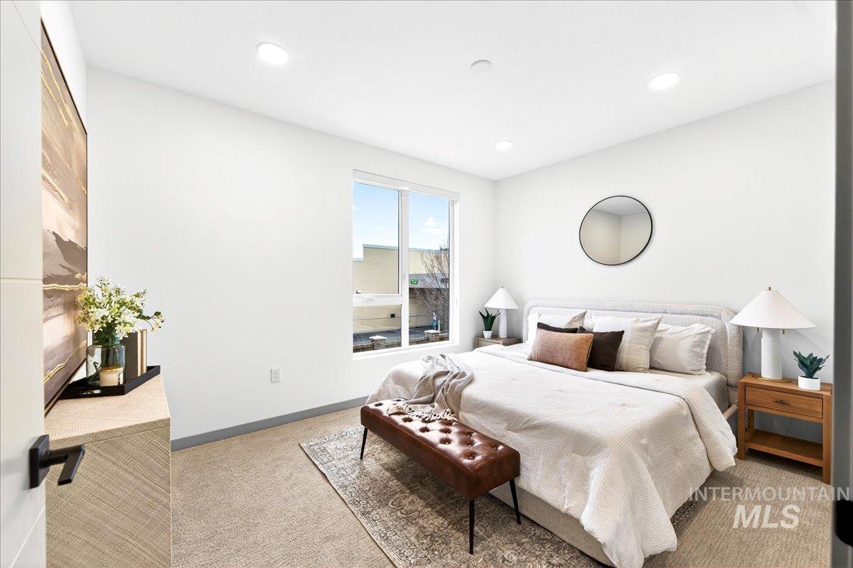 2320 S Broadway Avenue, Boise, Idaho 83706, 2 Bedrooms, 2 Bathrooms, Residential For Sale, Price $460,000, 98973527