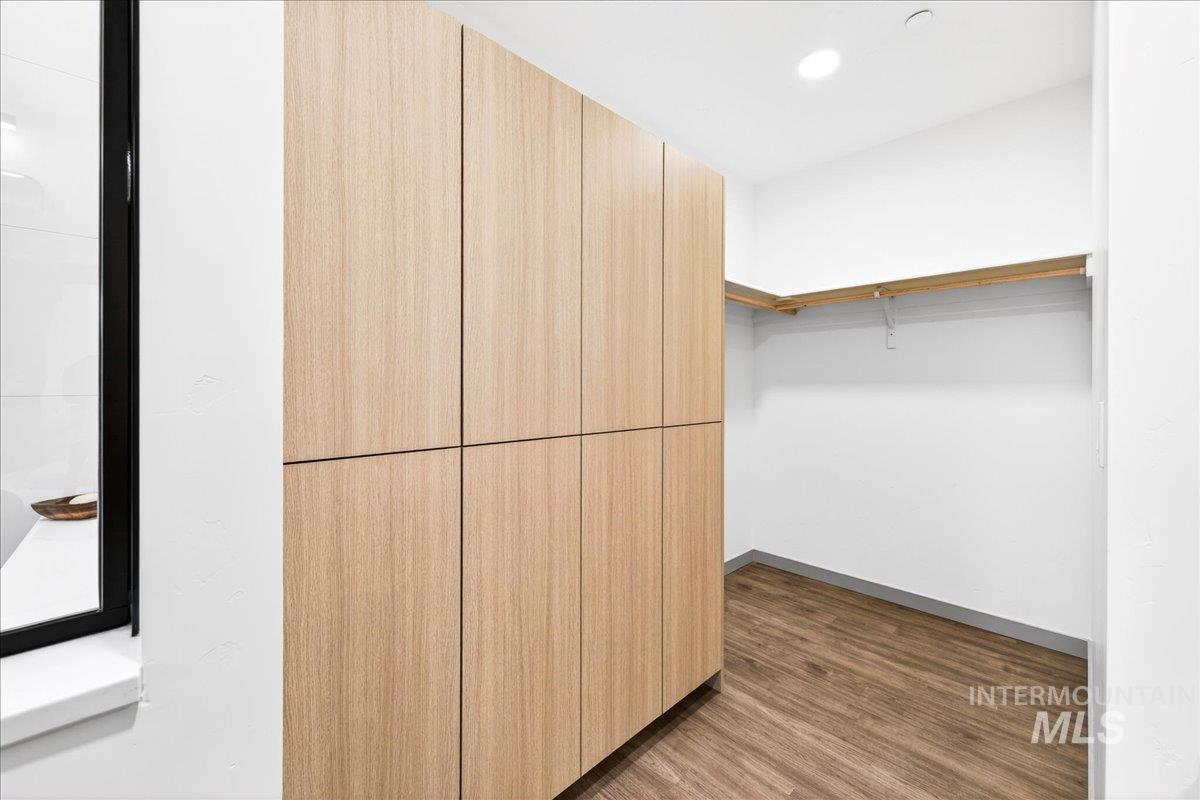 2320 S Broadway Avenue, Boise, Idaho 83706, 2 Bedrooms, 2 Bathrooms, Residential For Sale, Price $460,000, 98973527