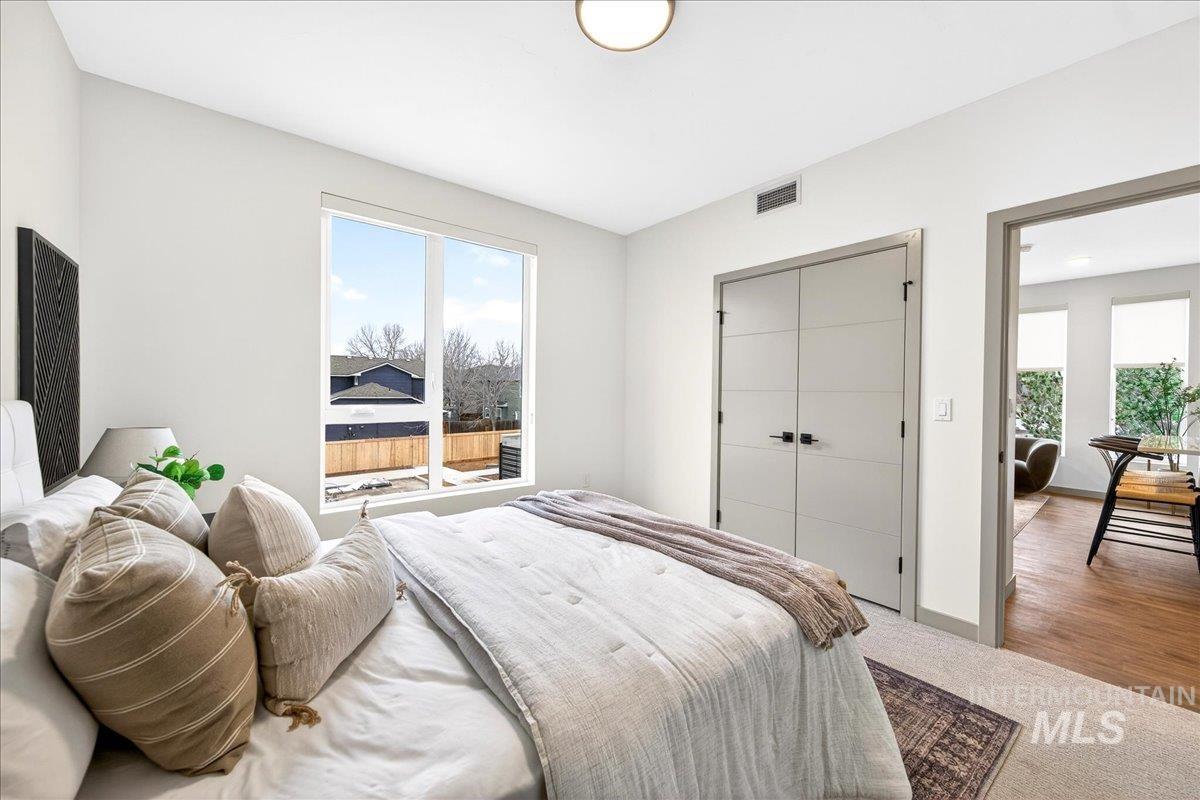 2320 S Broadway Avenue, Boise, Idaho 83706, 2 Bedrooms, 2 Bathrooms, Residential For Sale, Price $460,000, 98973527