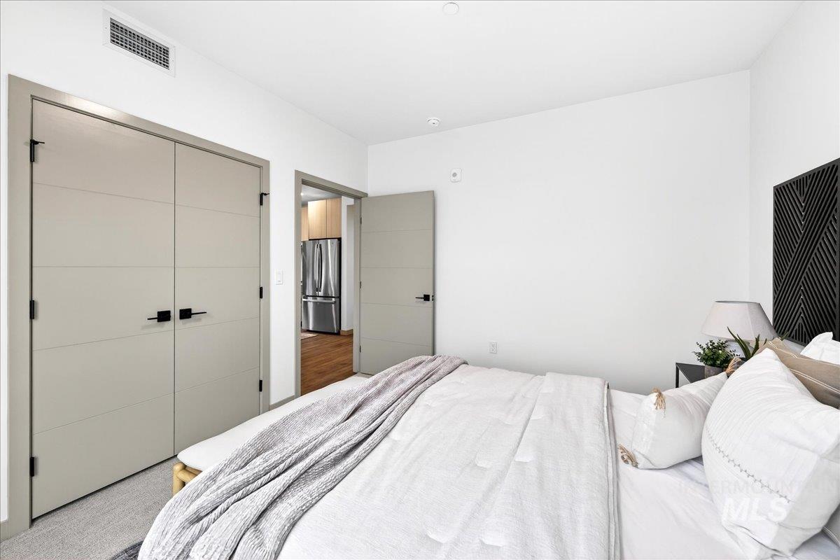 2320 S Broadway Avenue, Boise, Idaho 83706, 2 Bedrooms, 2 Bathrooms, Residential For Sale, Price $460,000, 98973527