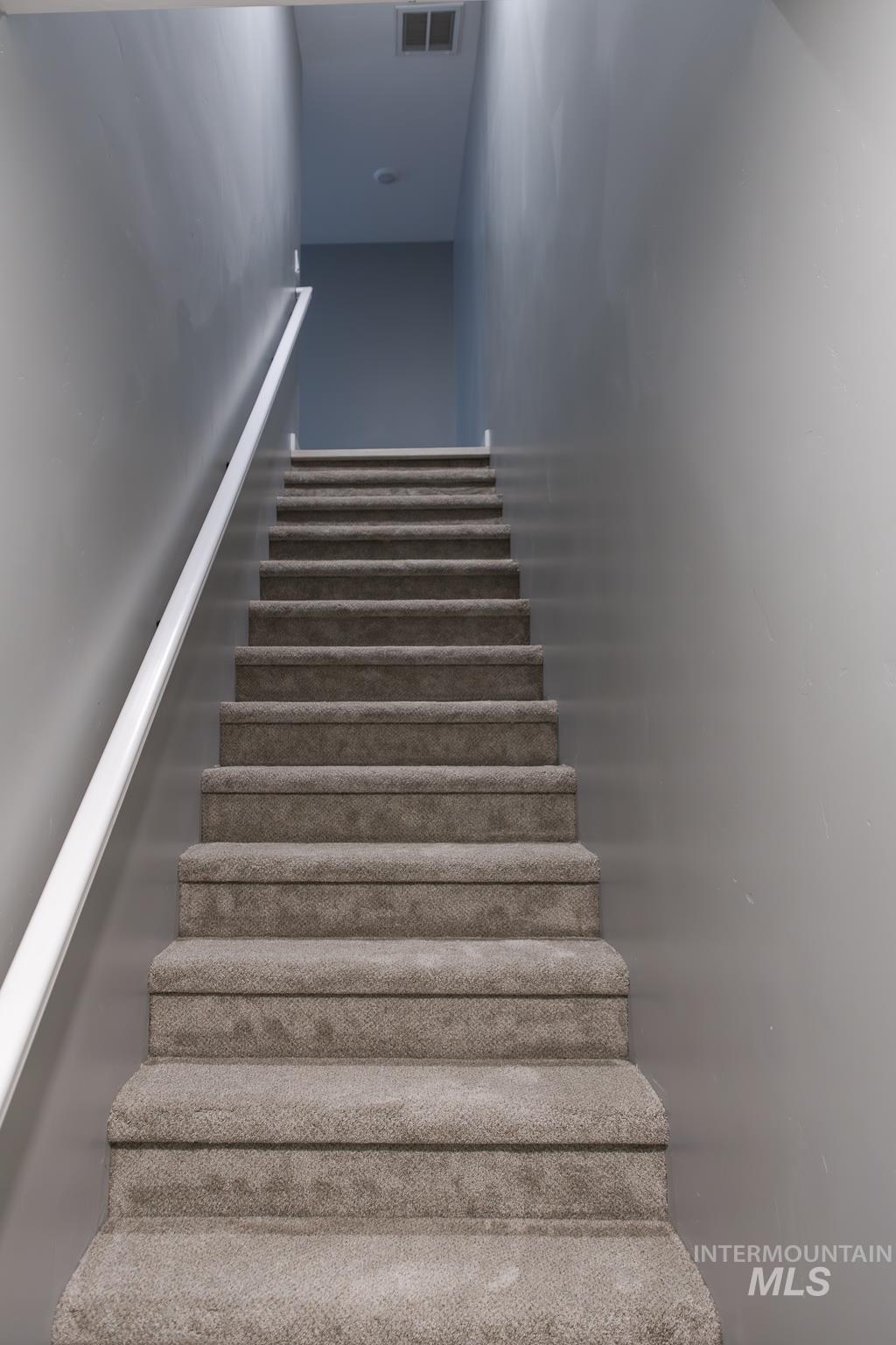 297 SW 6th St #1, Ontario, Oregon 97914, 4 Bedrooms, 2.5 Bathrooms, Rental For Rent, Price $1,995,MLS 98973528