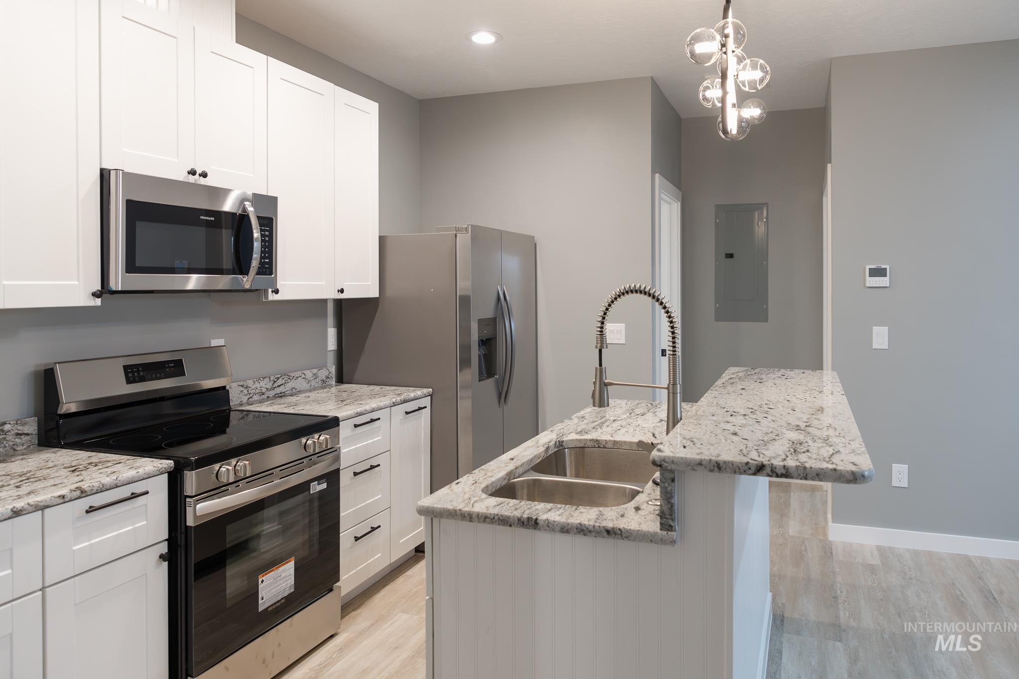 287 SW 6th St #2, Ontario, Oregon 97914, 2 Bedrooms, 1 Bathroom, Rental For Rent, Price $1,495,MLS 98973529