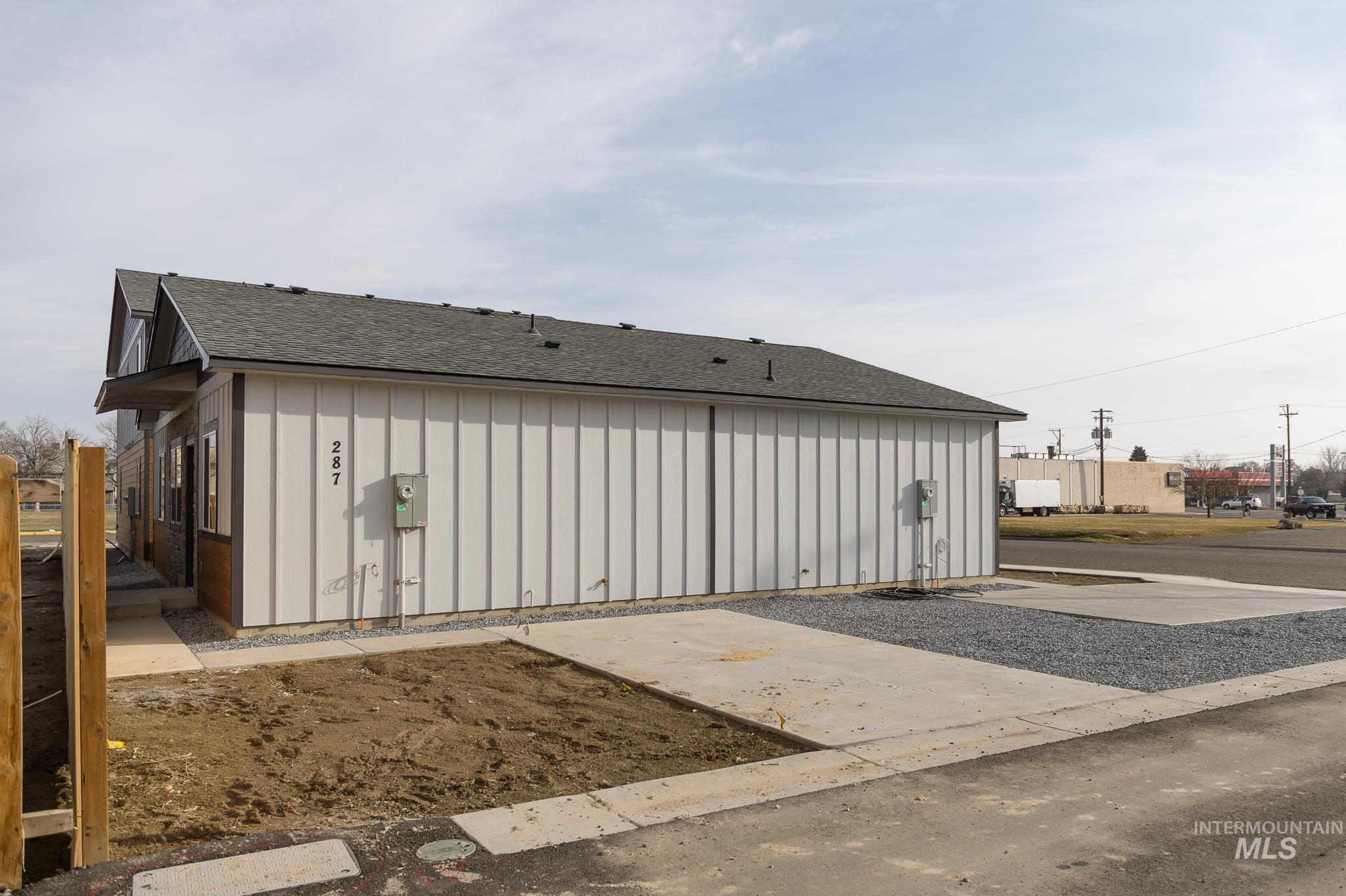 297 SW 6th St #2, Ontario, Oregon 97914, 2 Bedrooms, 1 Bathroom, Rental For Rent, Price $1,495,MLS 98973531