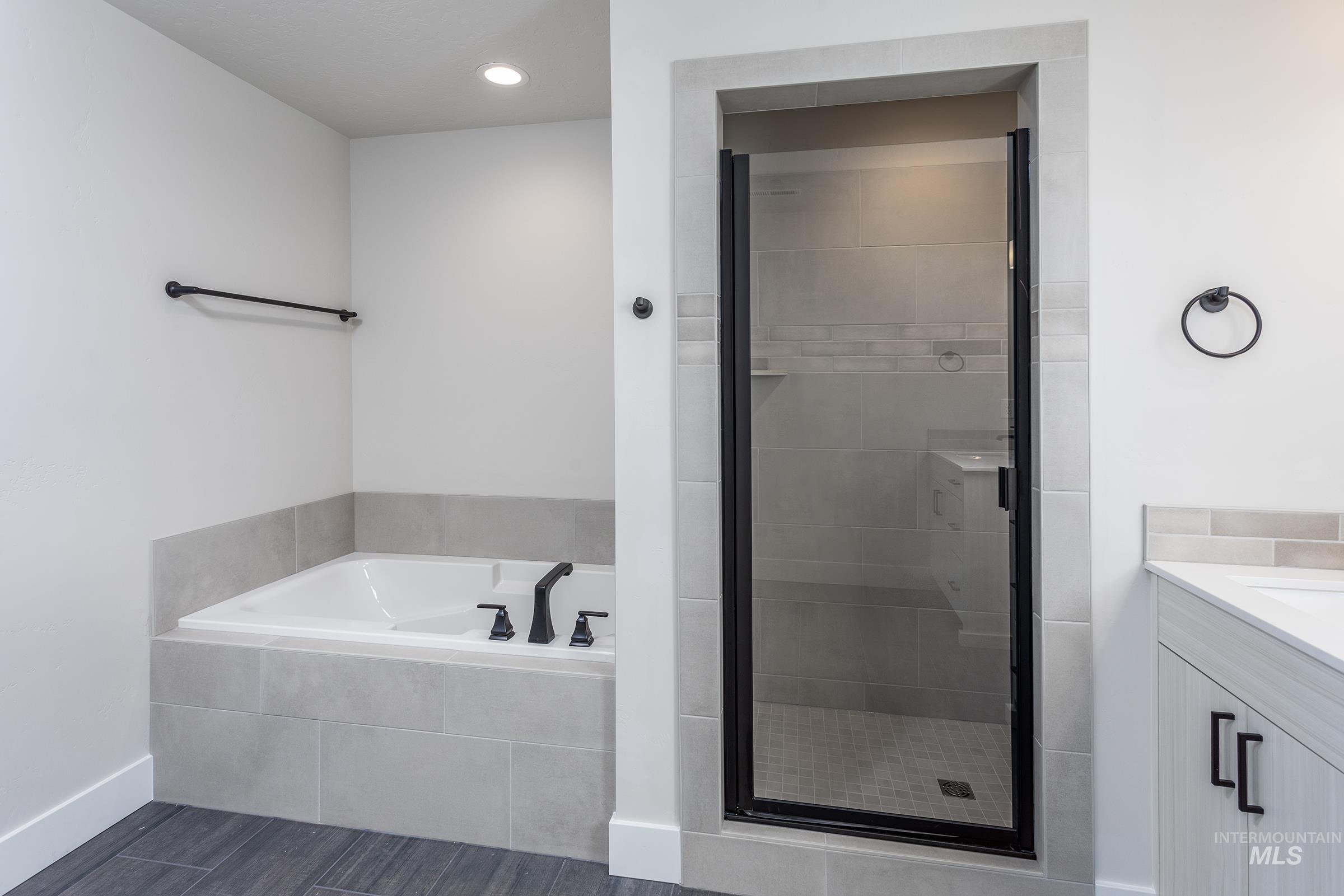 980 E Odyssey St, Kuna, Idaho 83634, 2 Bedrooms, 2.5 Bathrooms, Residential For Sale, Price $370,900, 98973533