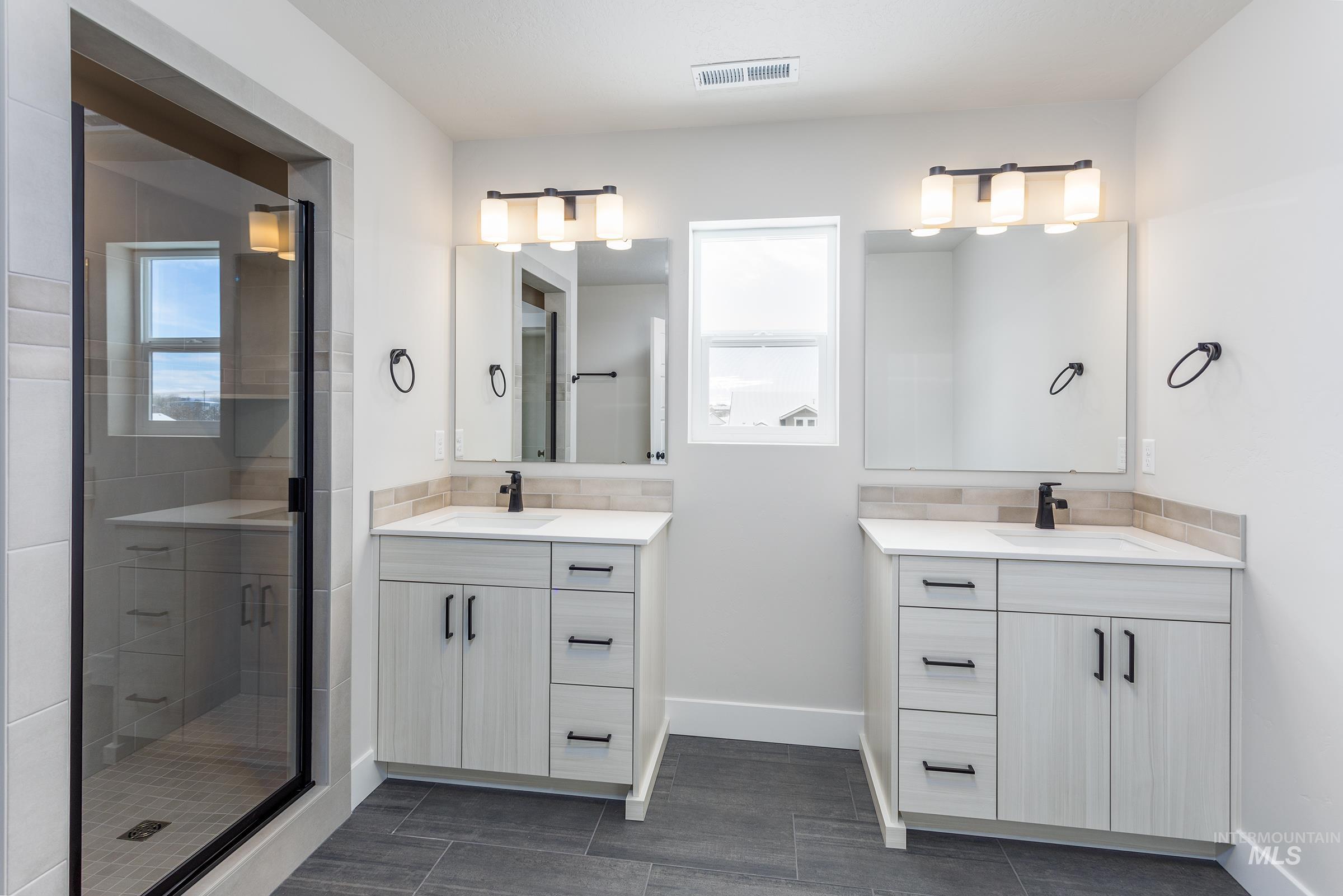 980 E Odyssey St, Kuna, Idaho 83634, 2 Bedrooms, 2.5 Bathrooms, Residential For Sale, Price $374,900,MLS 98973533