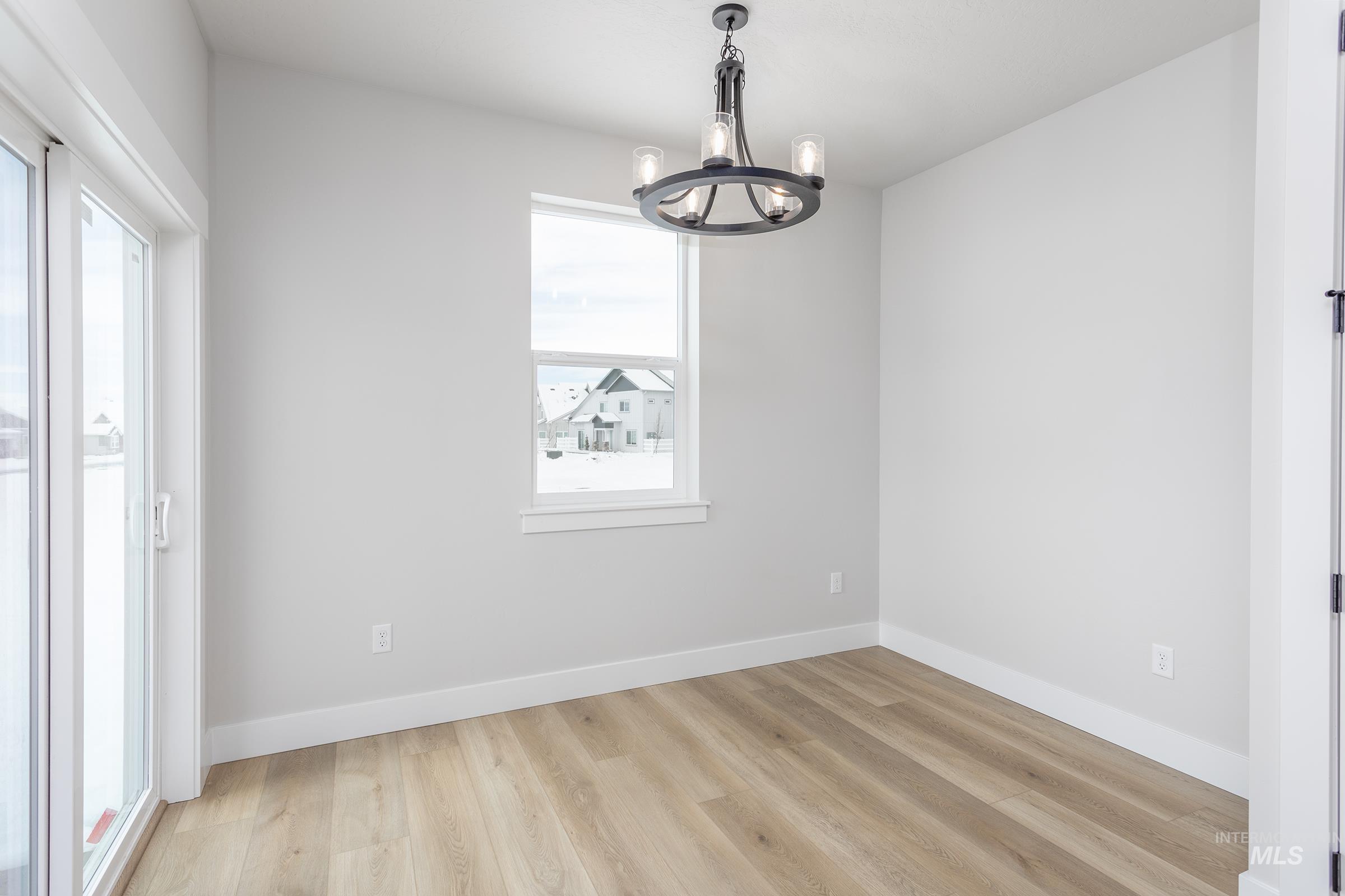 980 E Odyssey St, Kuna, Idaho 83634, 2 Bedrooms, 2.5 Bathrooms, Residential For Sale, Price $374,900,MLS 98973533