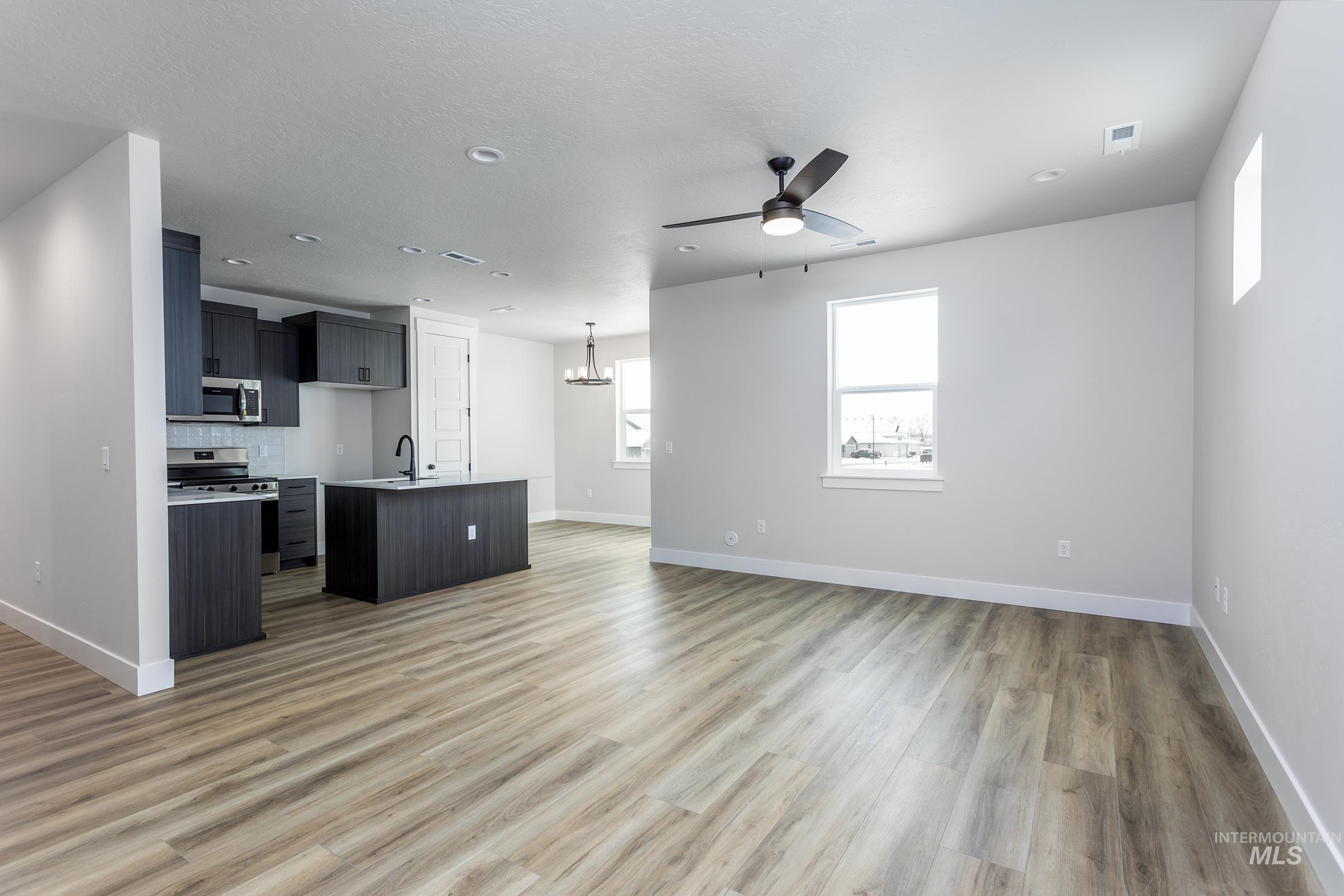 974 E Odyssey St, Kuna, Idaho 83634, 2 Bedrooms, 2.5 Bathrooms, Residential For Sale, Price $374,200,MLS 98973536