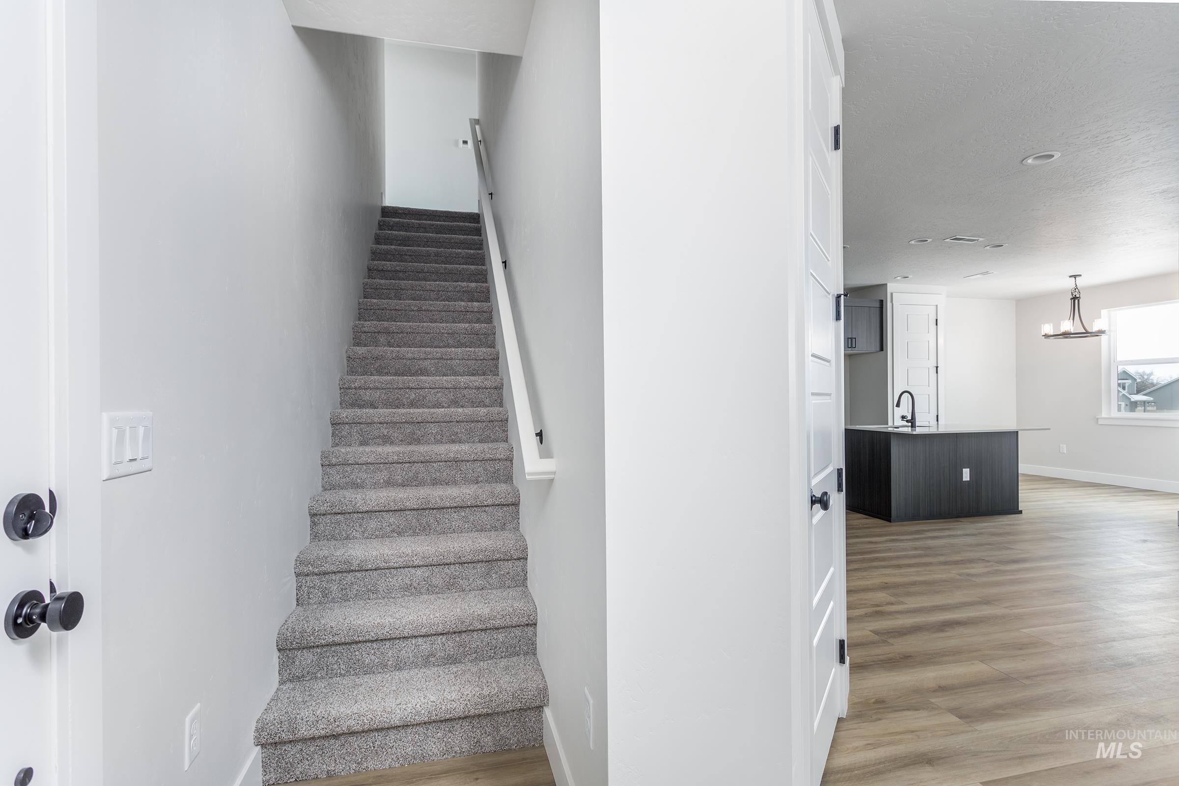 974 E Odyssey St, Kuna, Idaho 83634, 2 Bedrooms, 2.5 Bathrooms, Residential For Sale, Price $374,200,MLS 98973536