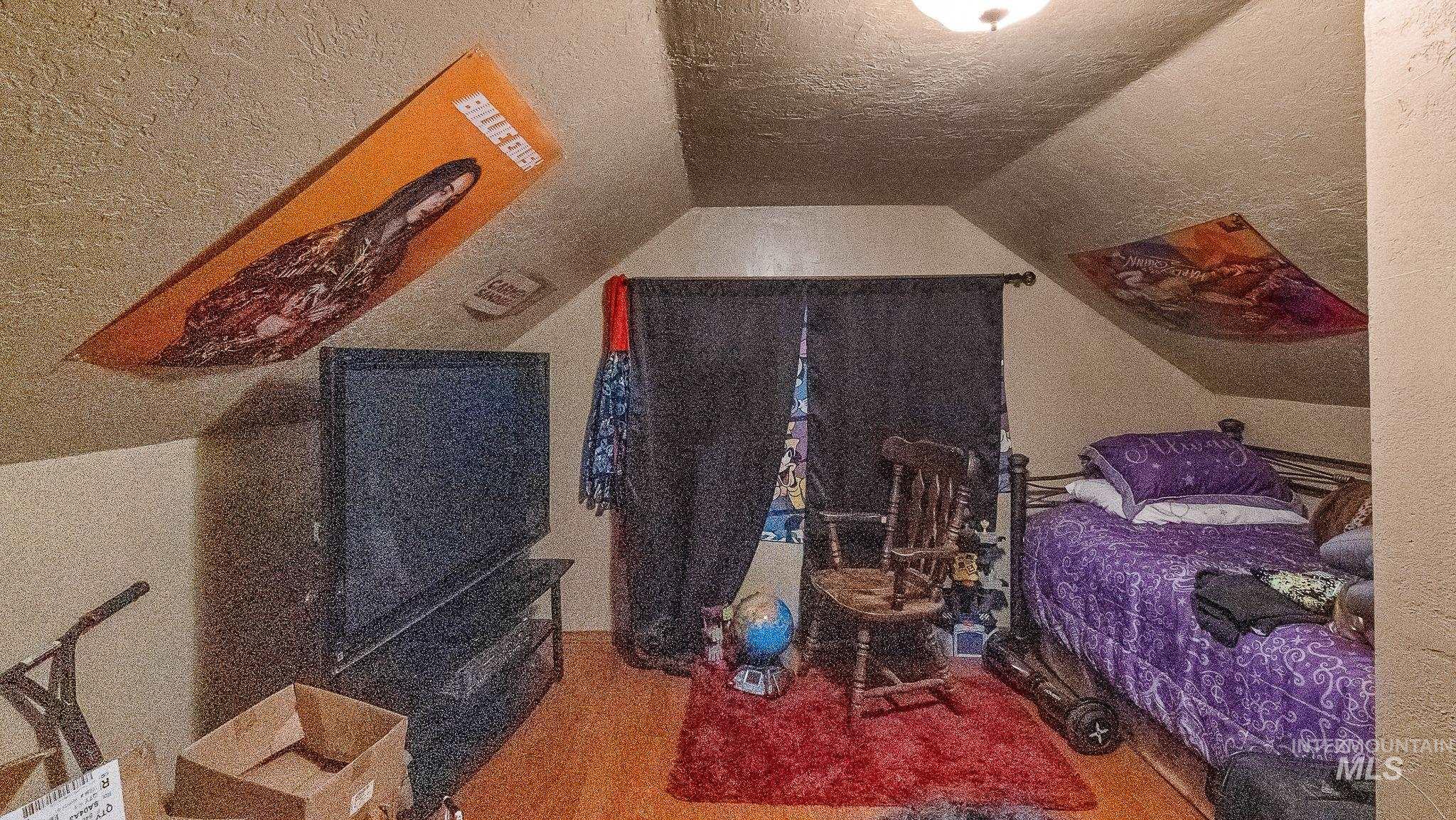 1111 11Th Ave S, Nampa, Idaho 83651-4515, 3 Bedrooms, 1.5 Bathrooms, Residential For Sale, Price $299,900,MLS 98973538